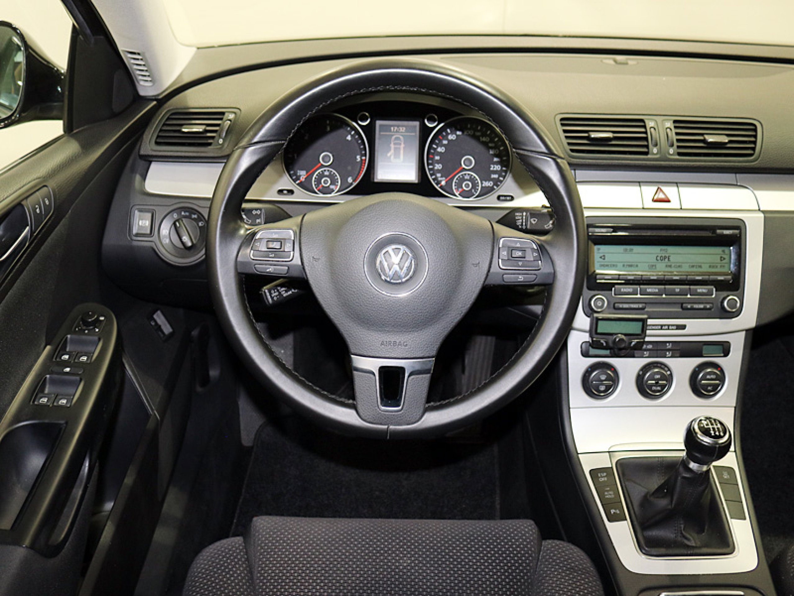 Foto Volkswagen Passat 18