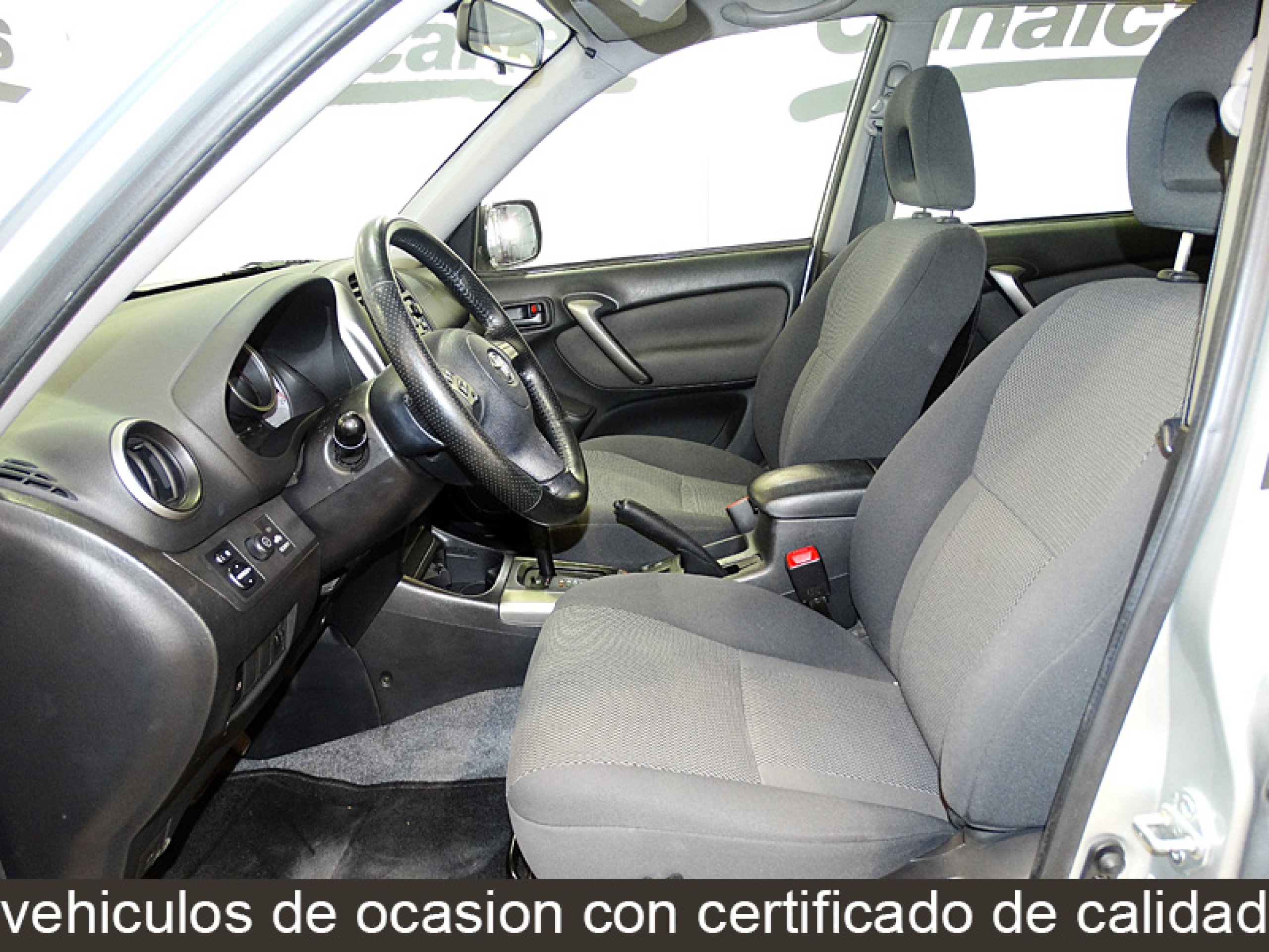 Foto Toyota RAV-4 8