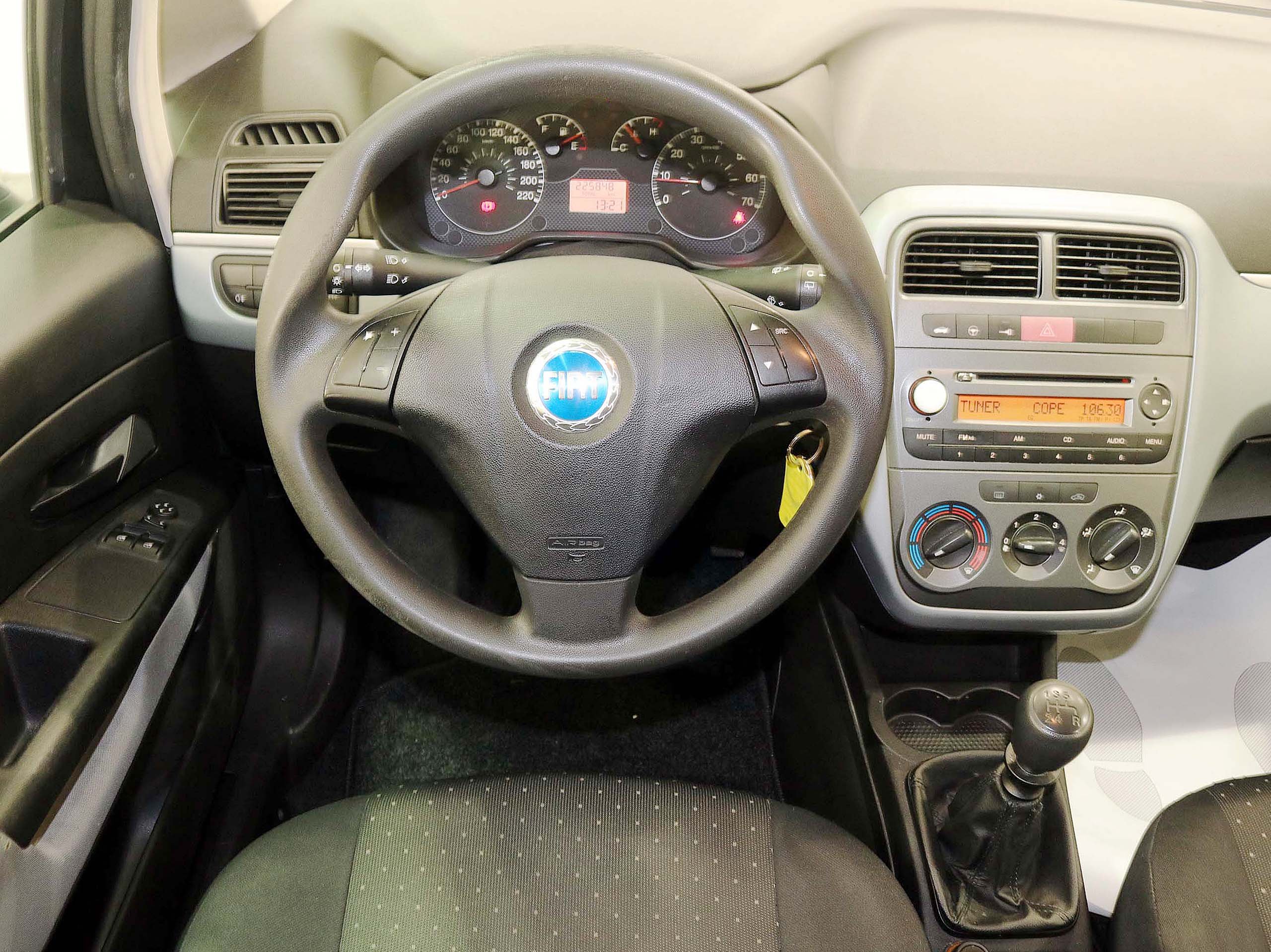 Foto Fiat Punto 16