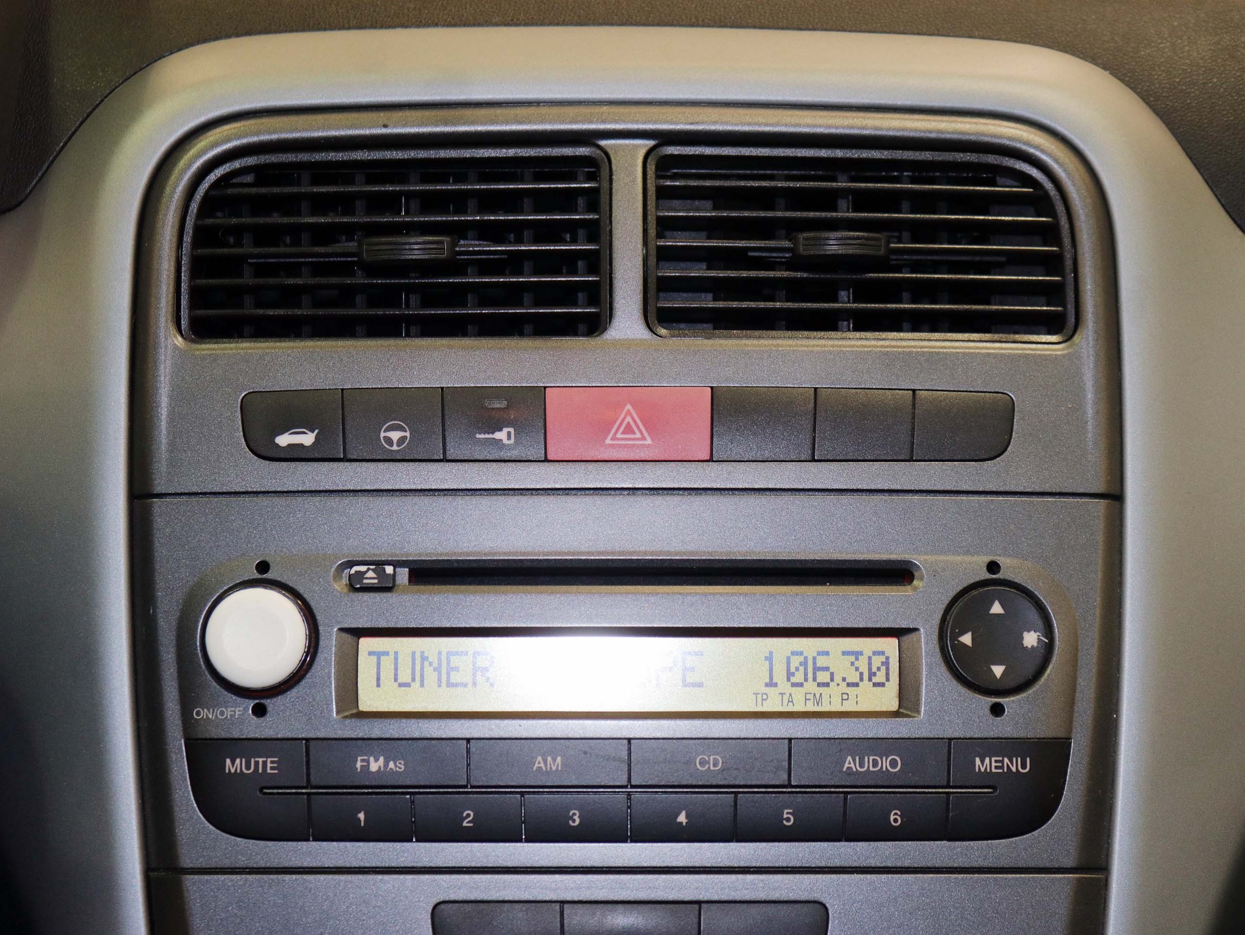 Foto Fiat Punto 18