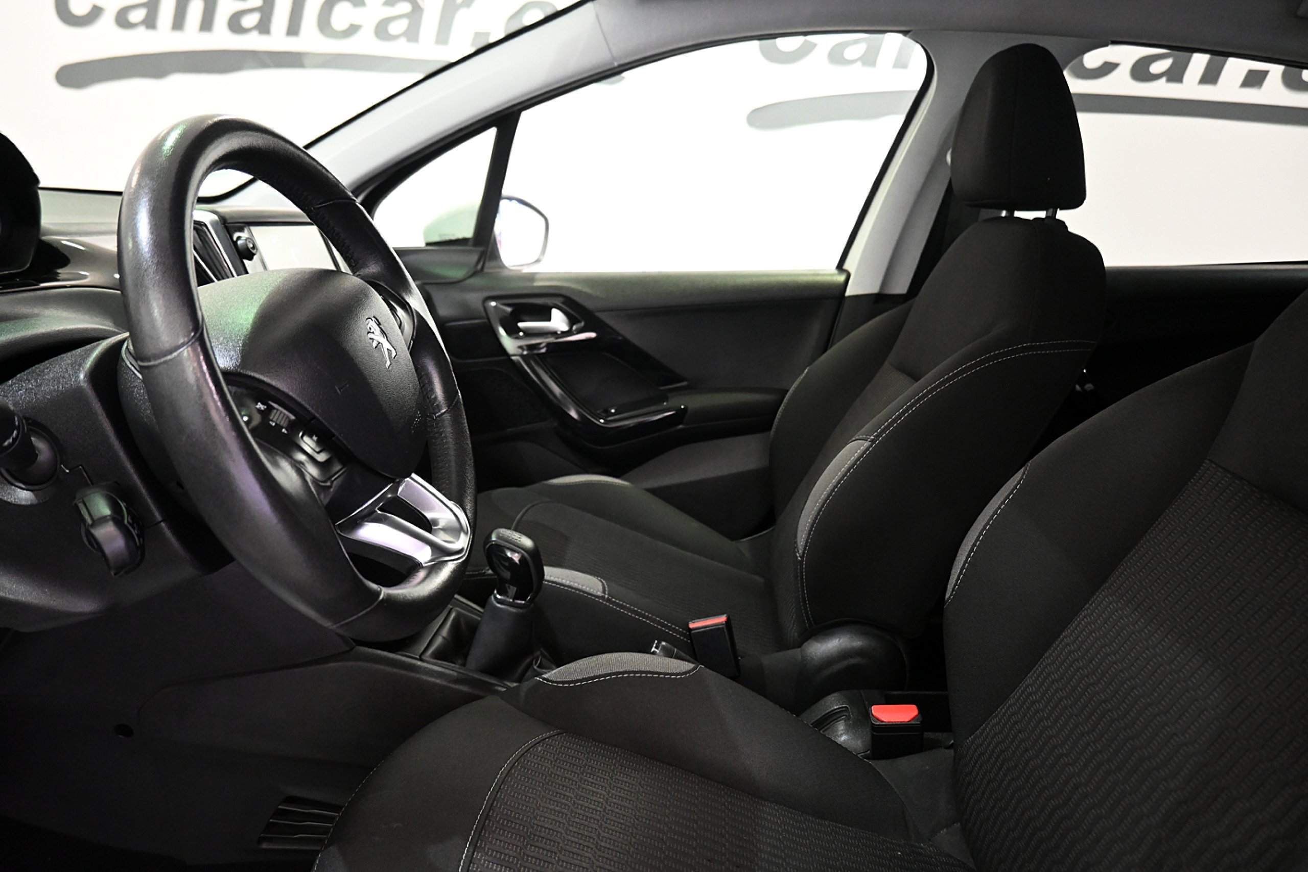 Foto Peugeot 208 10
