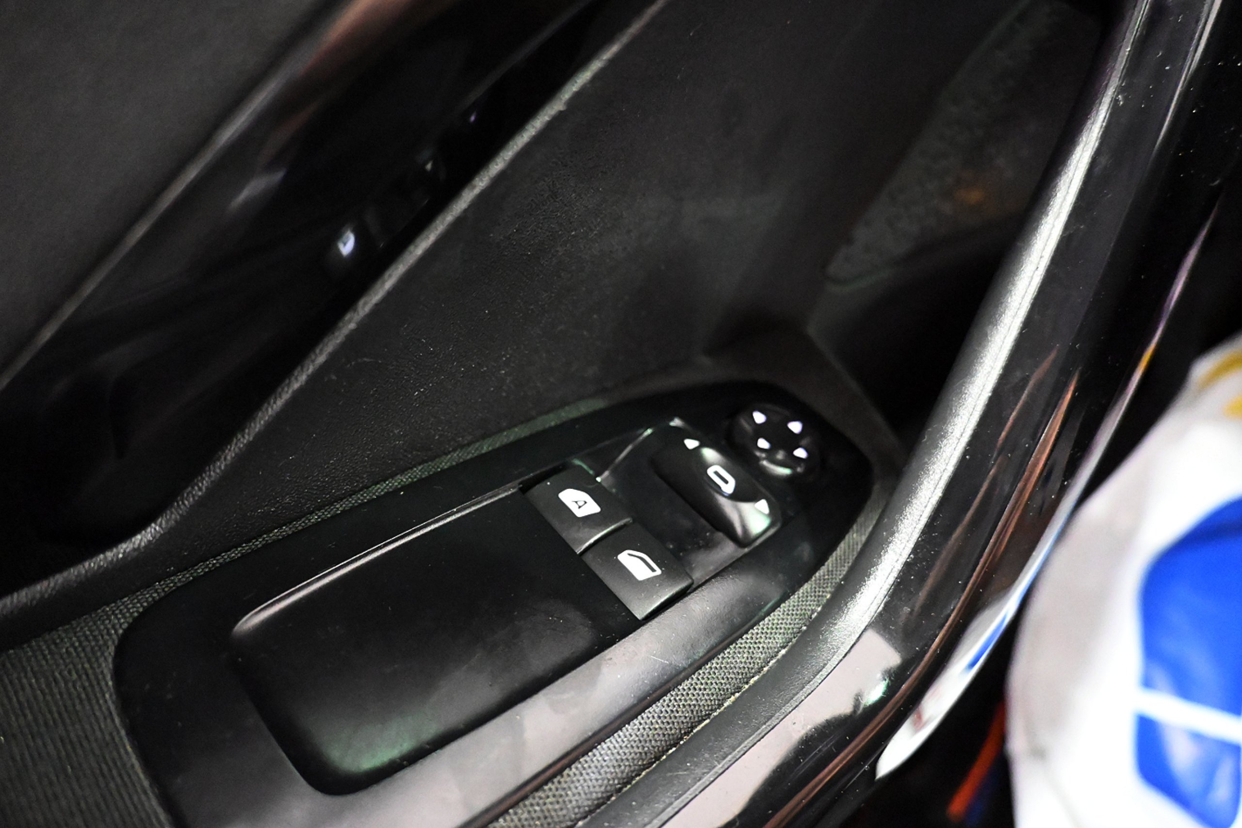 Foto Peugeot 208 17