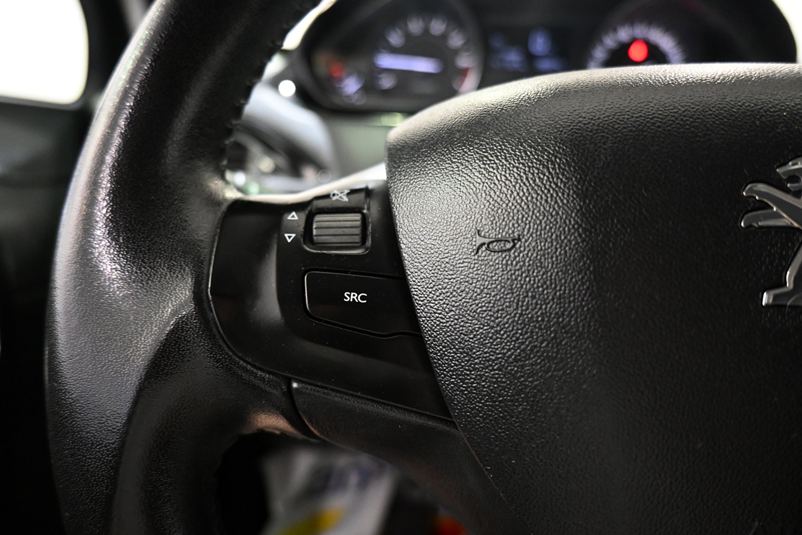 Foto Peugeot 208 21