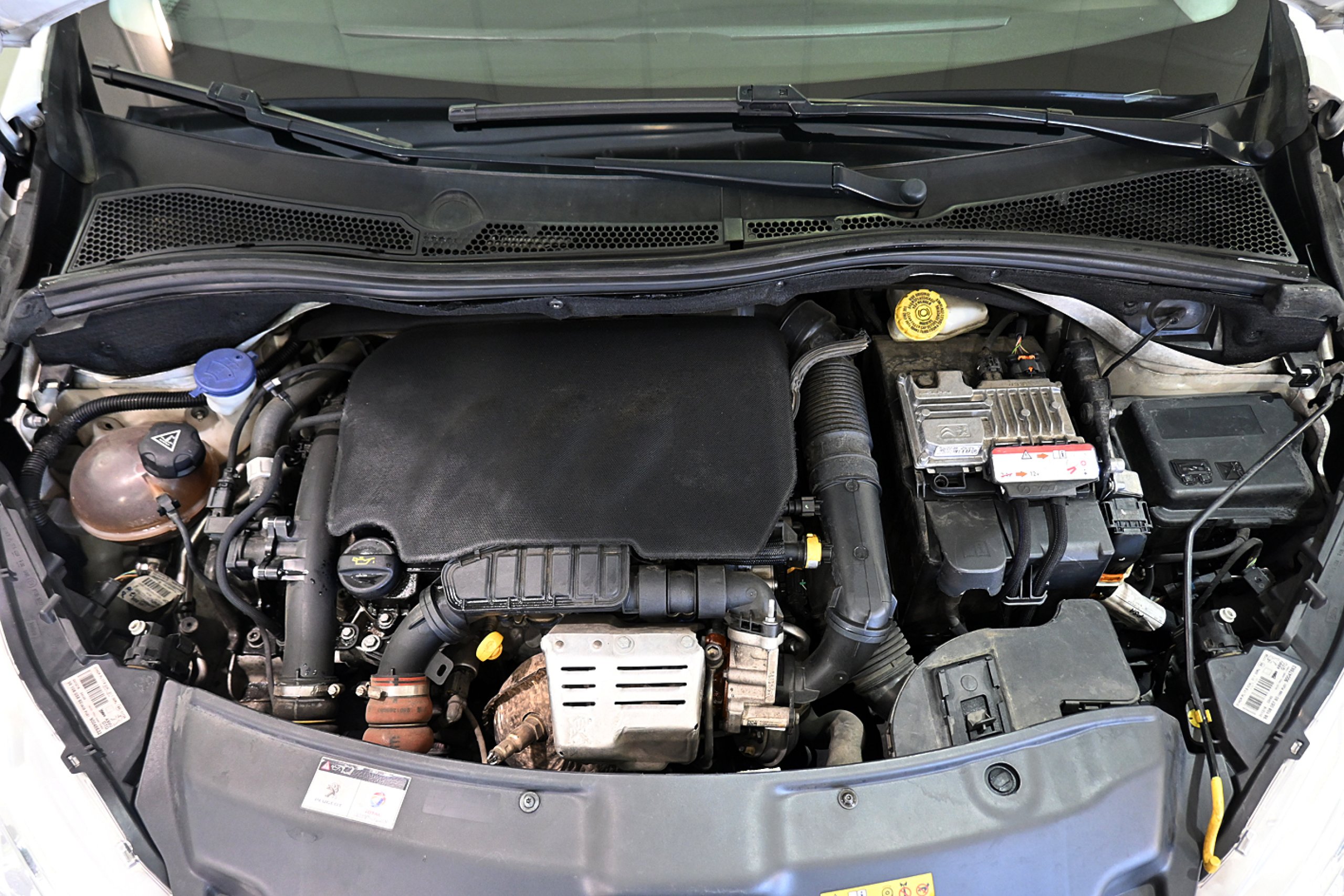 Foto Peugeot 208 8