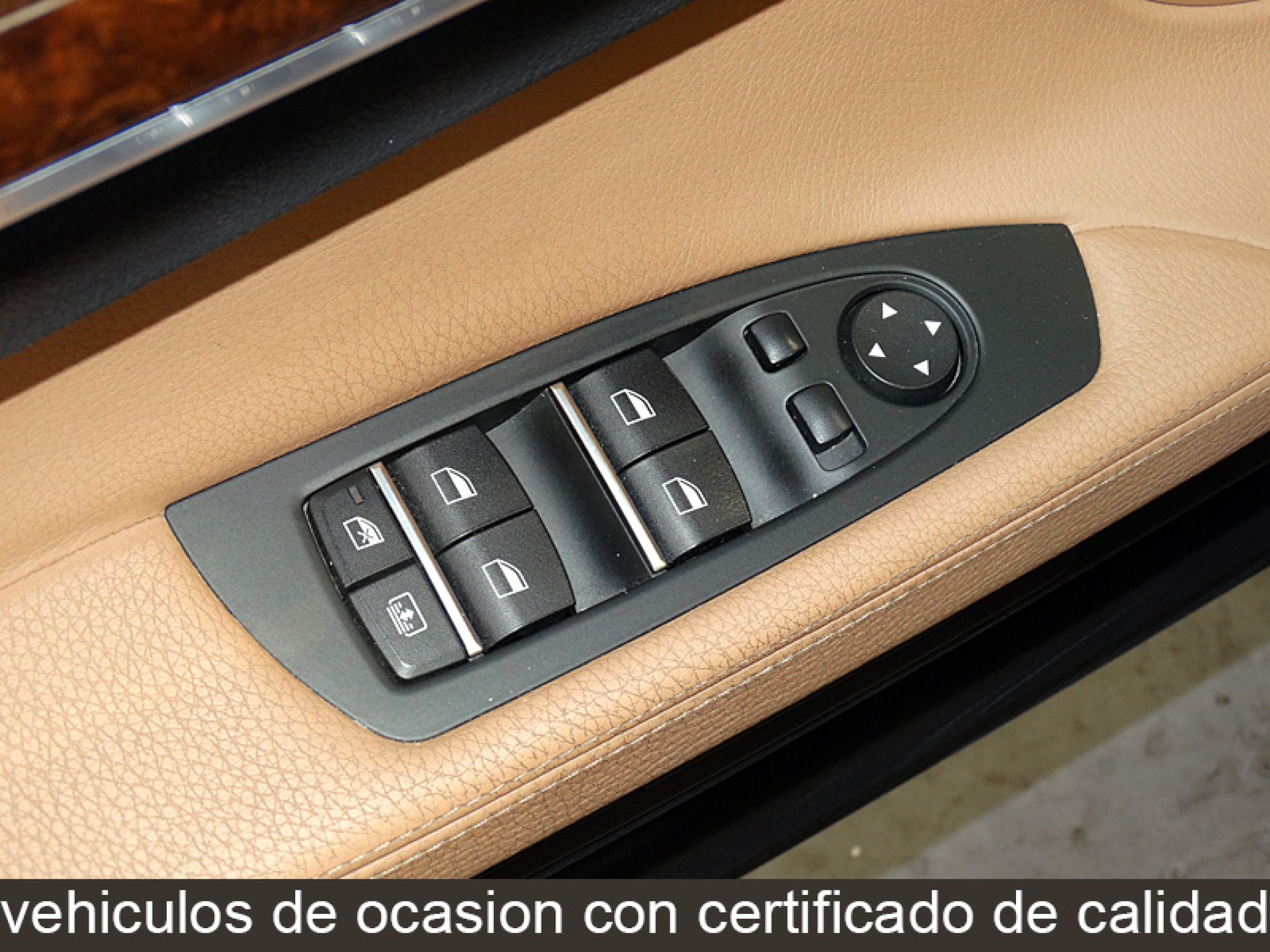 Foto Bmw 750 30