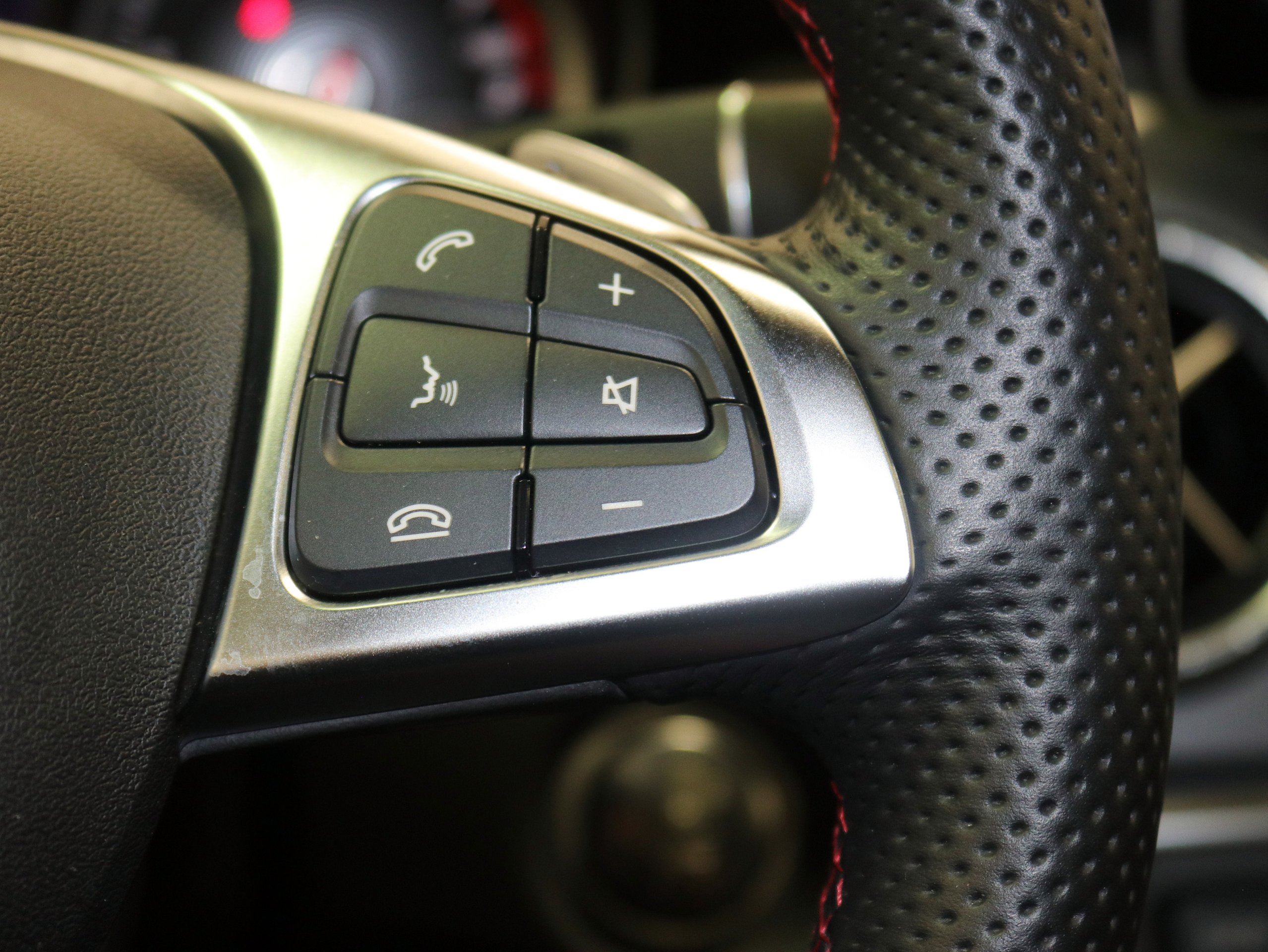 Foto Mercedes-Benz CLA 180 37