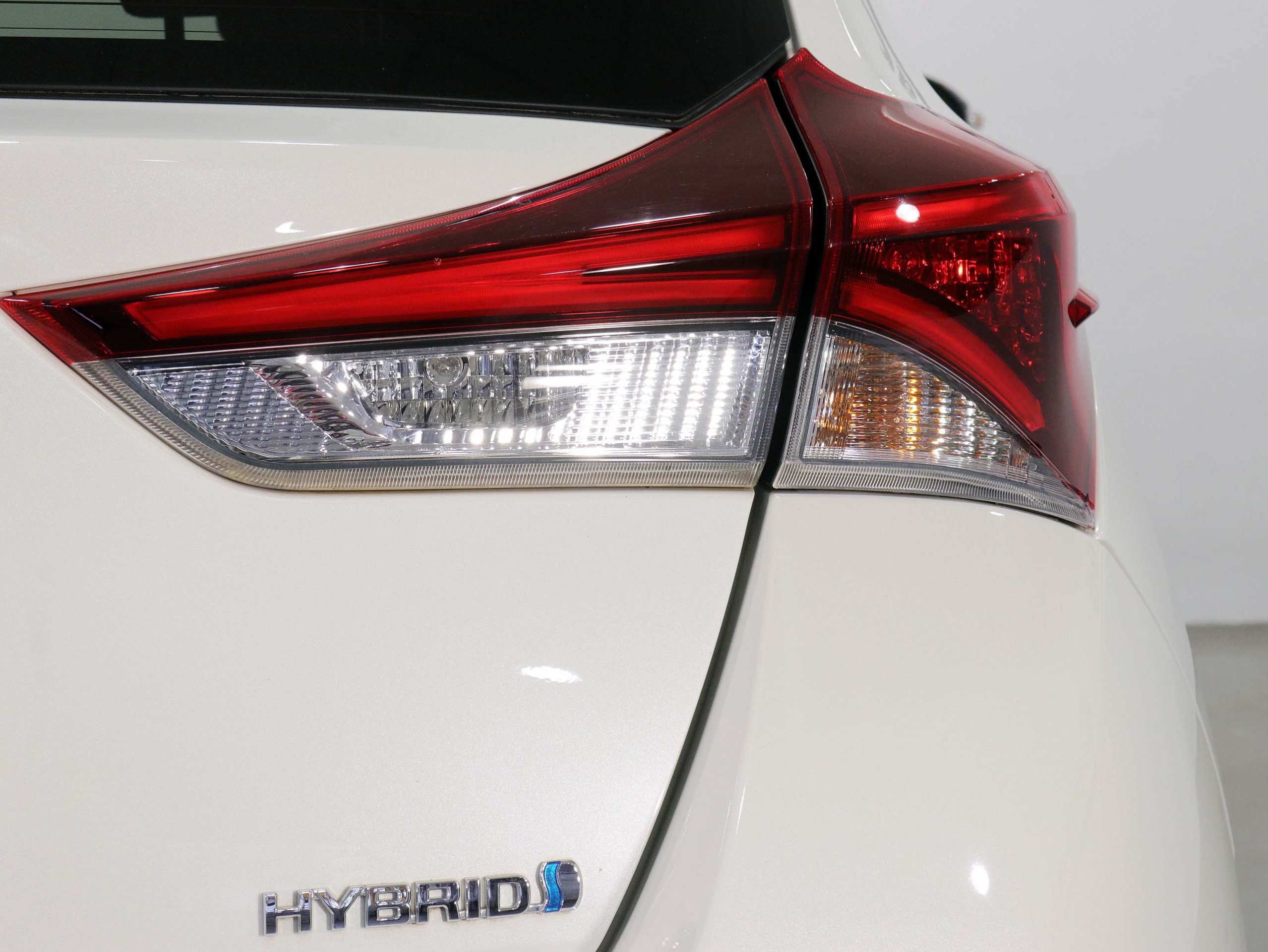 Foto Toyota Auris 12