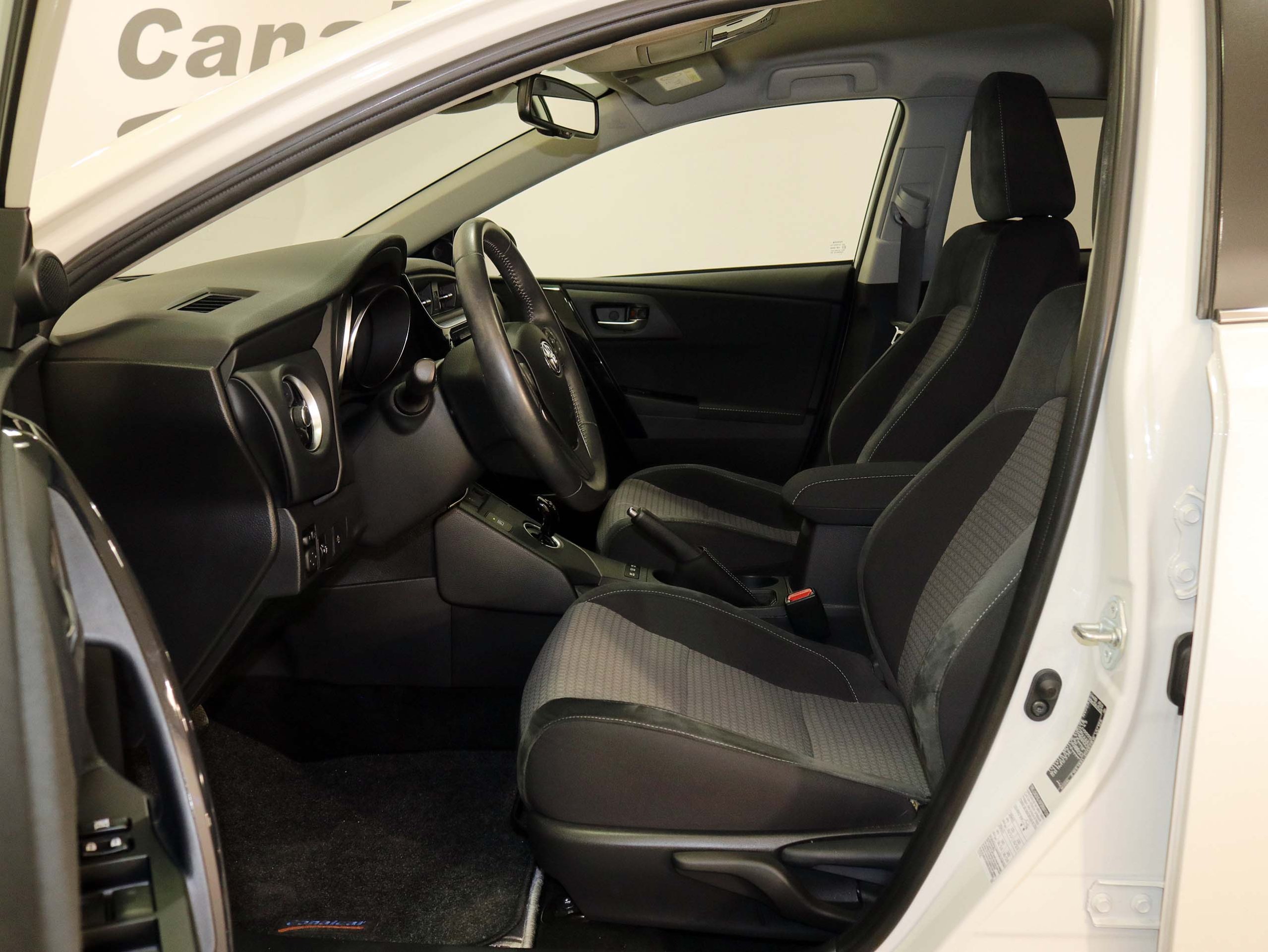 Foto Toyota Auris 16