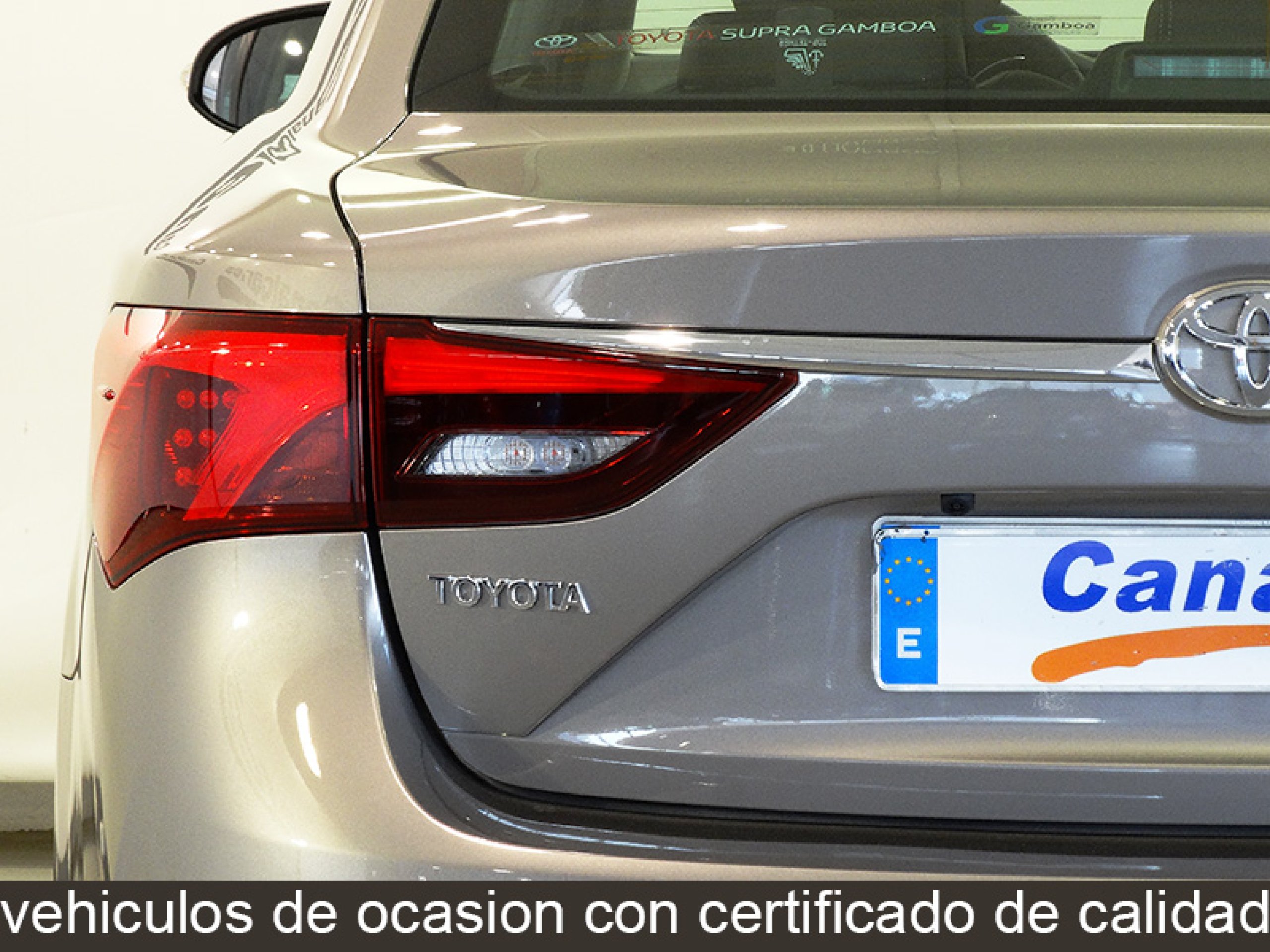 Foto Toyota Avensis 13