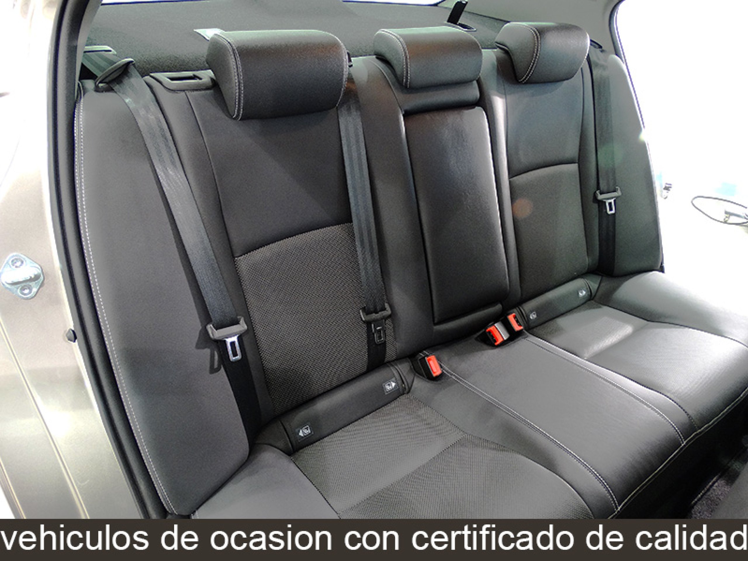 Foto Toyota Avensis 20