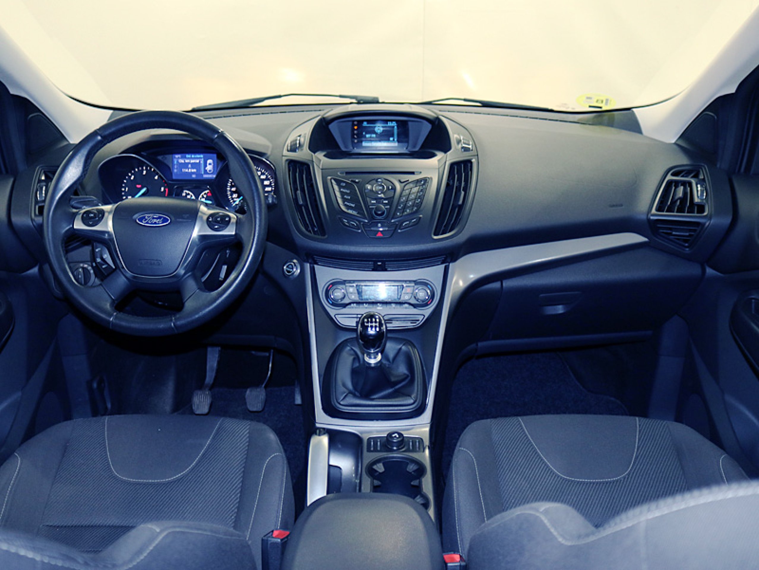 Foto Ford Kuga 17