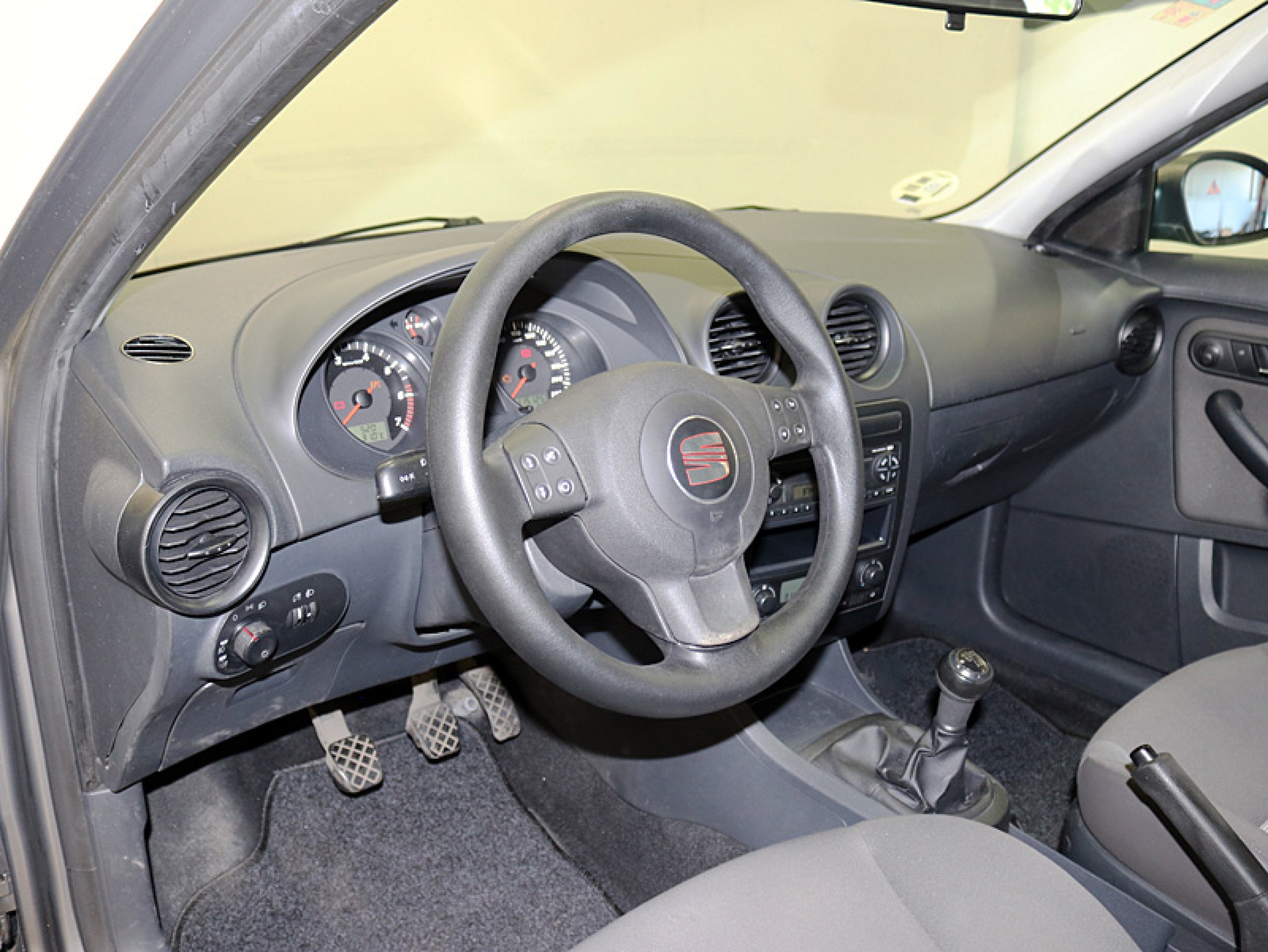Foto Seat Ibiza 14