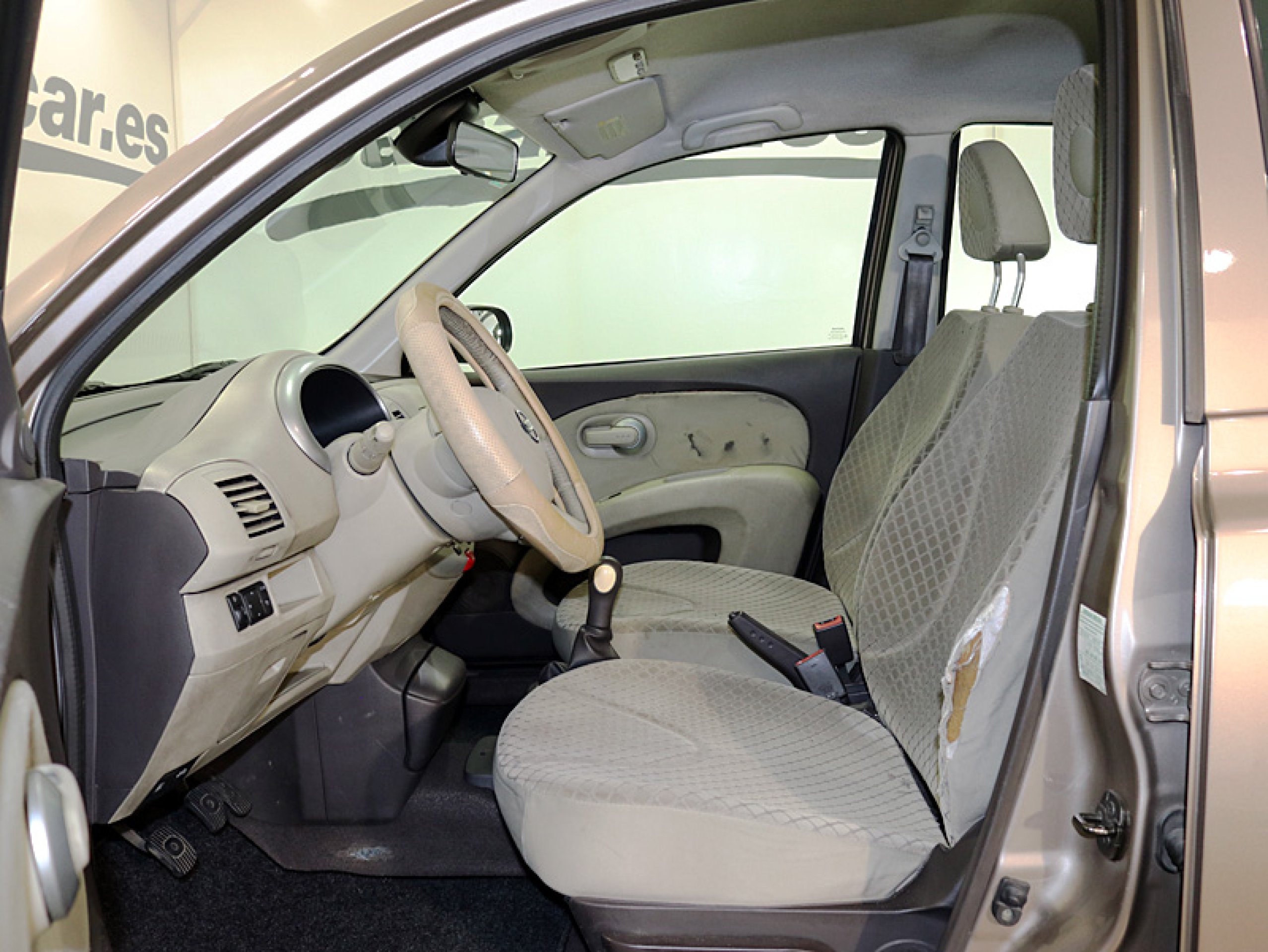 Foto Nissan Micra 11