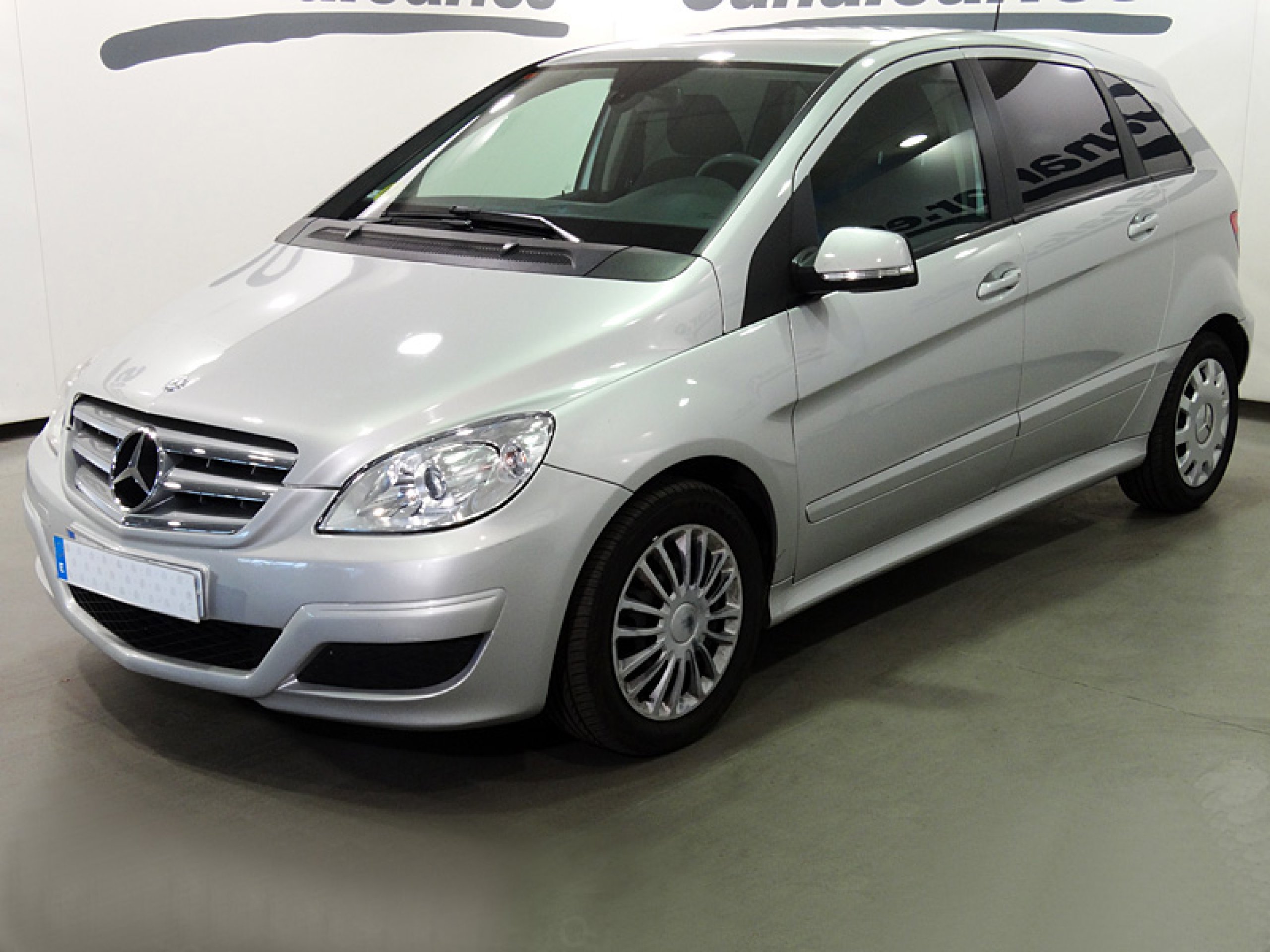 Foto Mercedes-Benz B 180 1