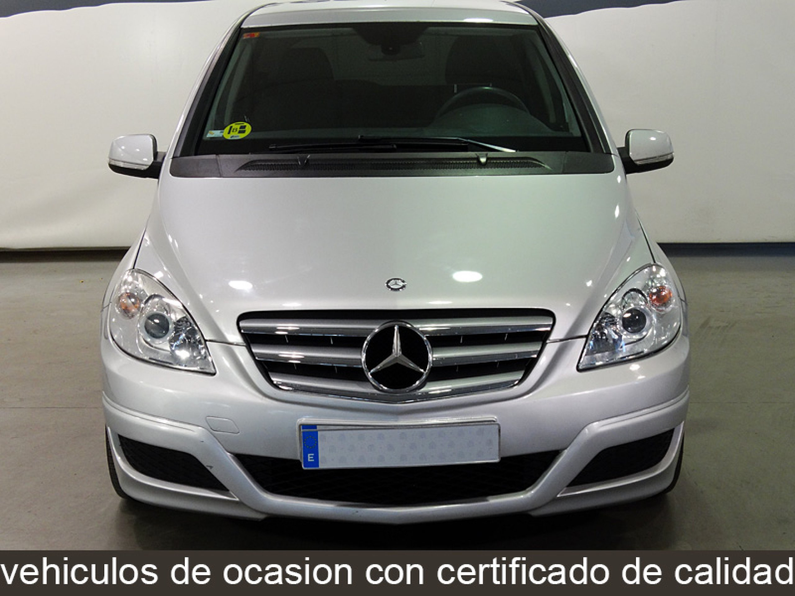 Foto Mercedes-Benz B 180 2