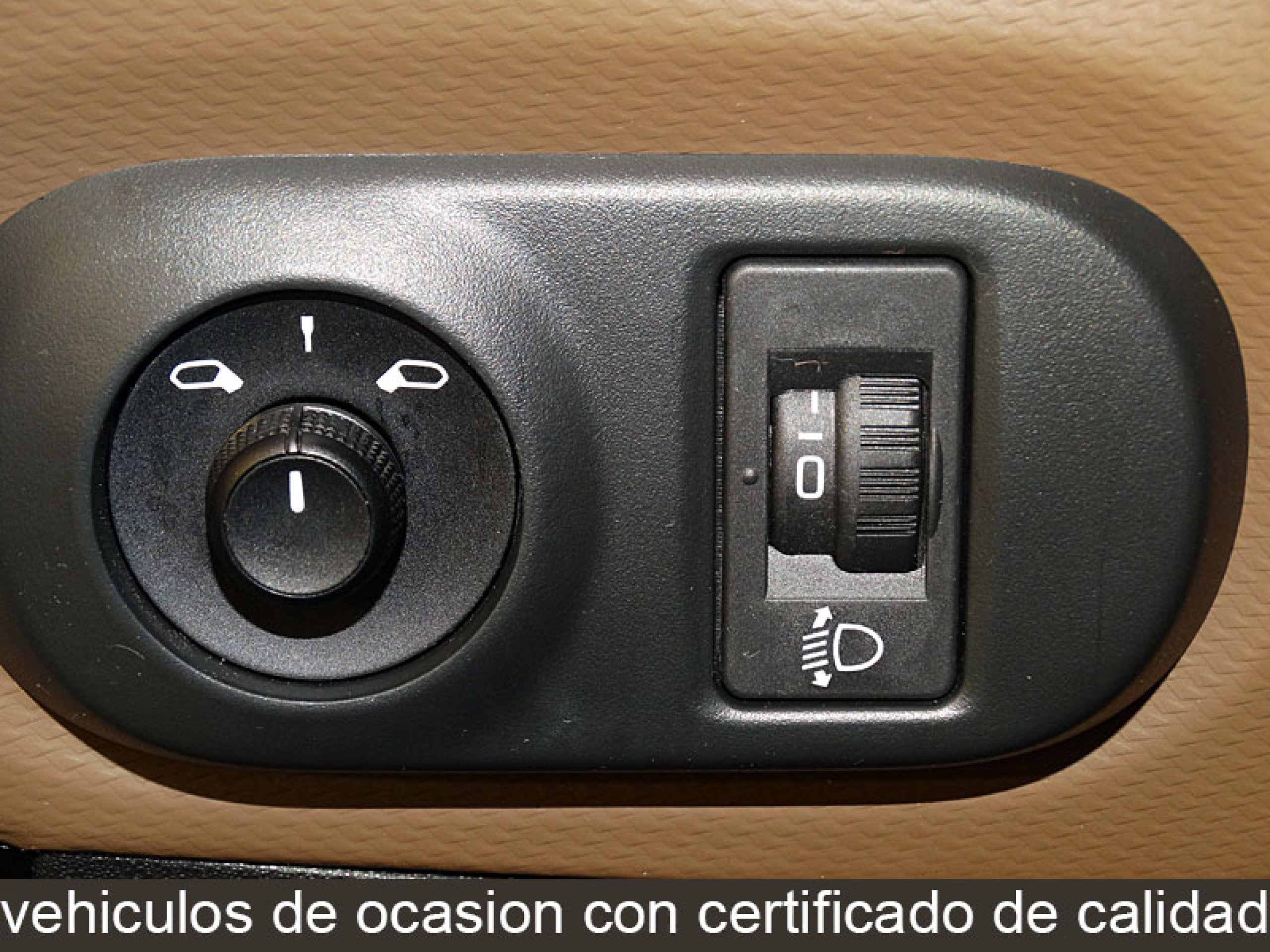 Foto Citroen C4 Cactus 24