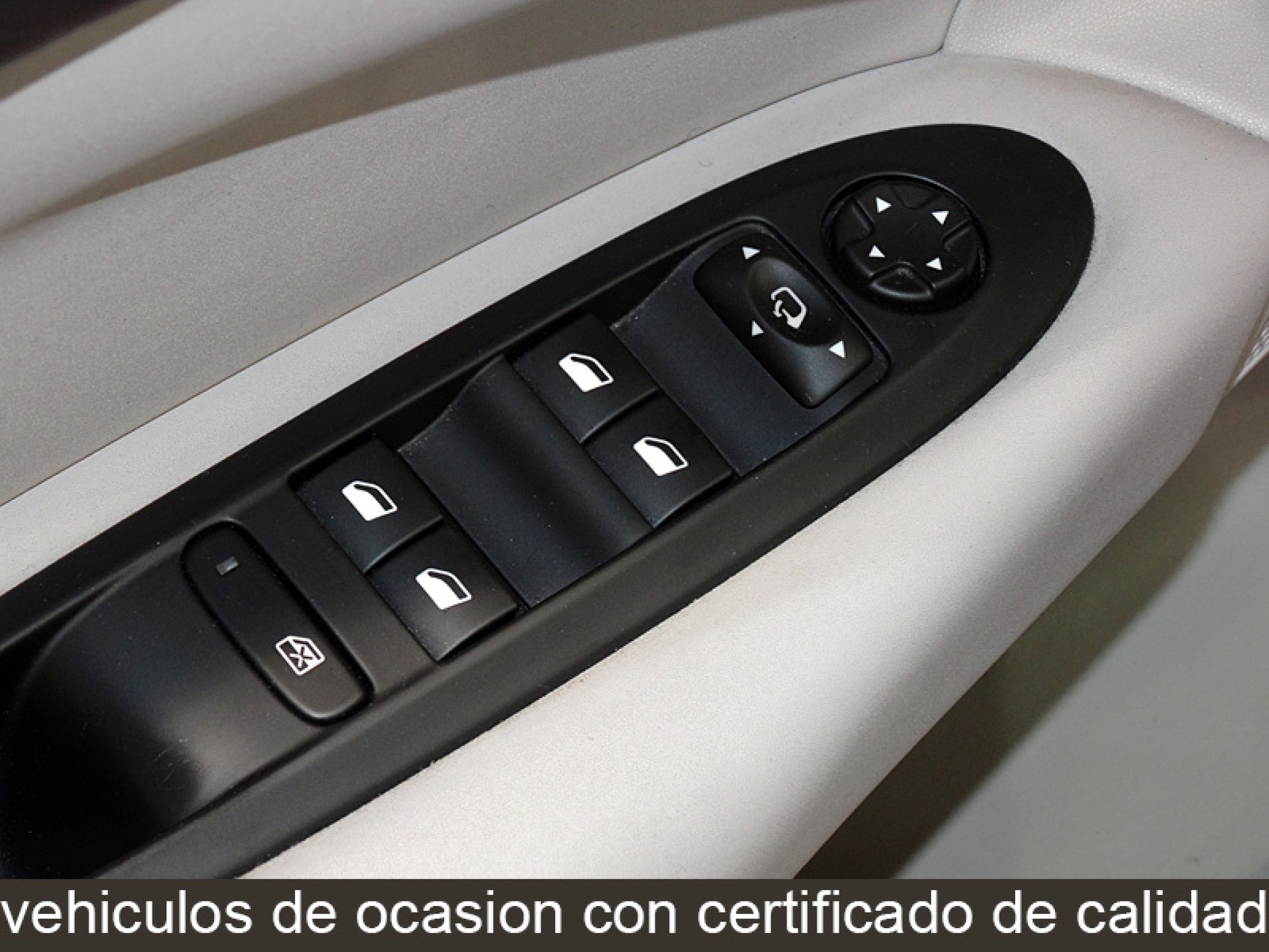 Foto Citroen C4 26