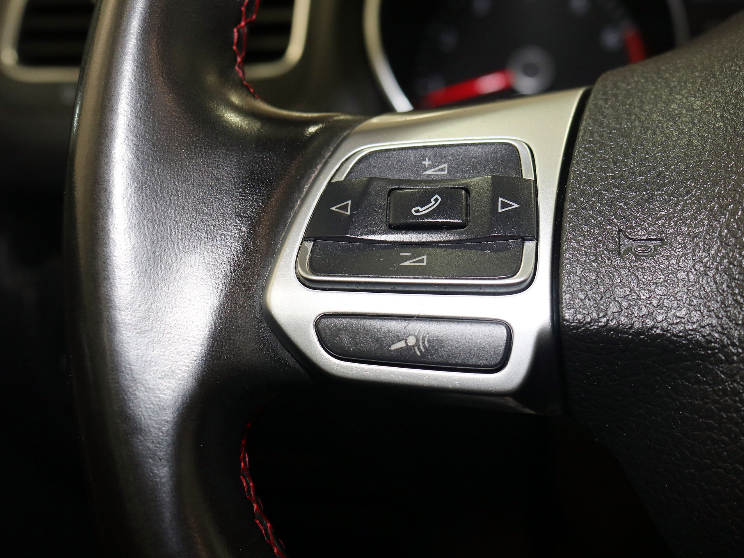 Foto Volkswagen Golf 32