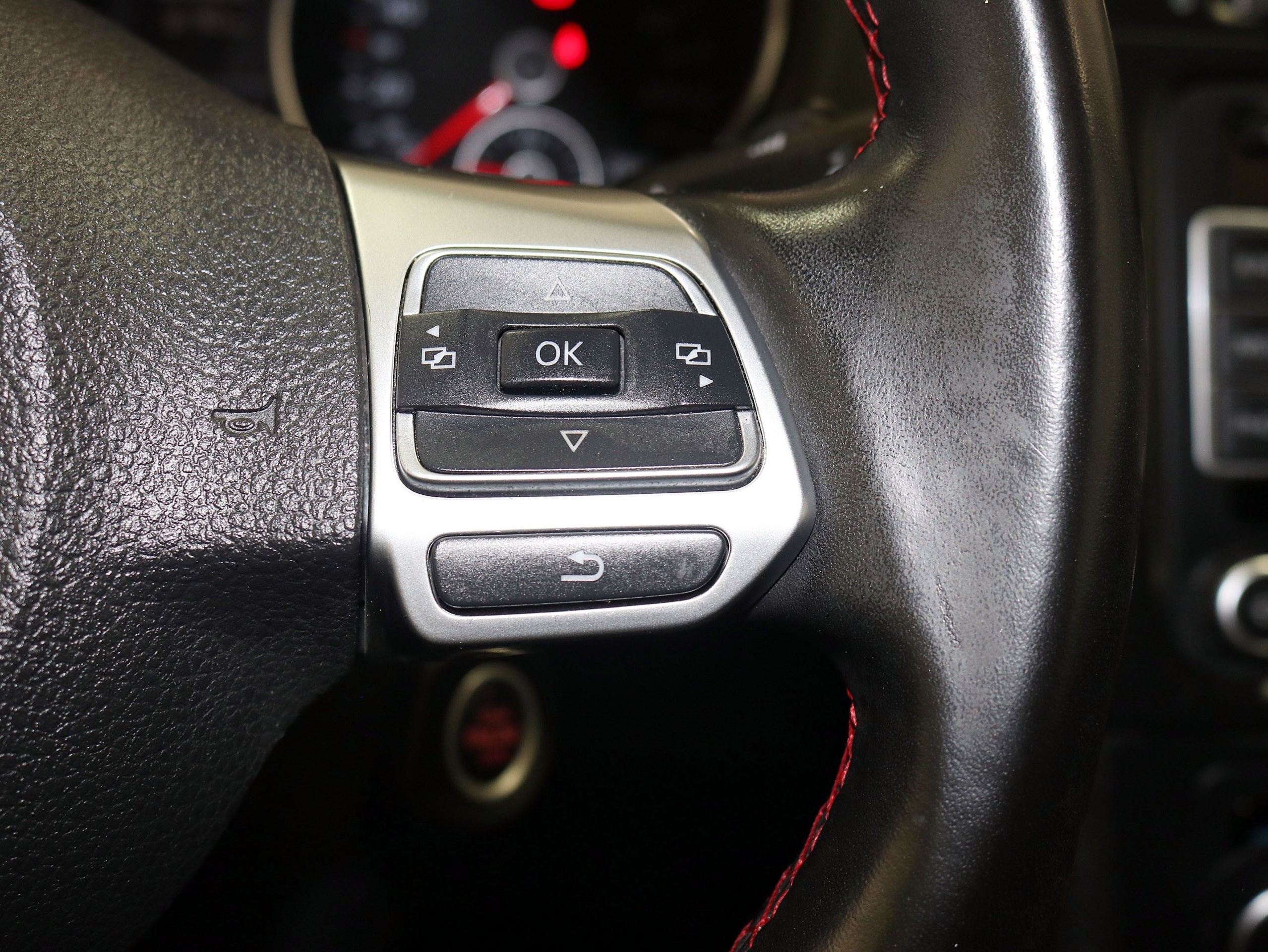 Foto Volkswagen Golf 33