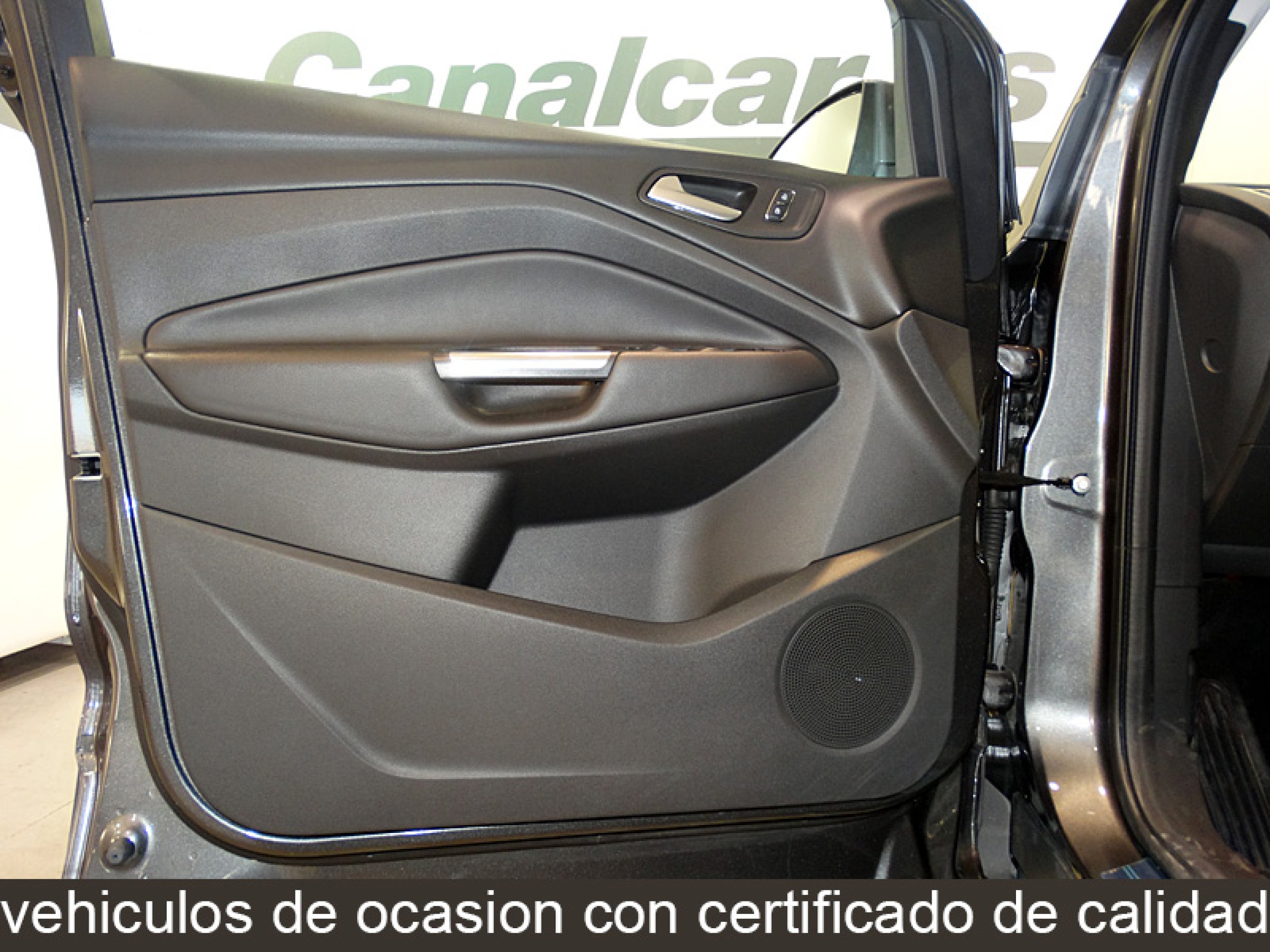 Foto Ford Kuga 25