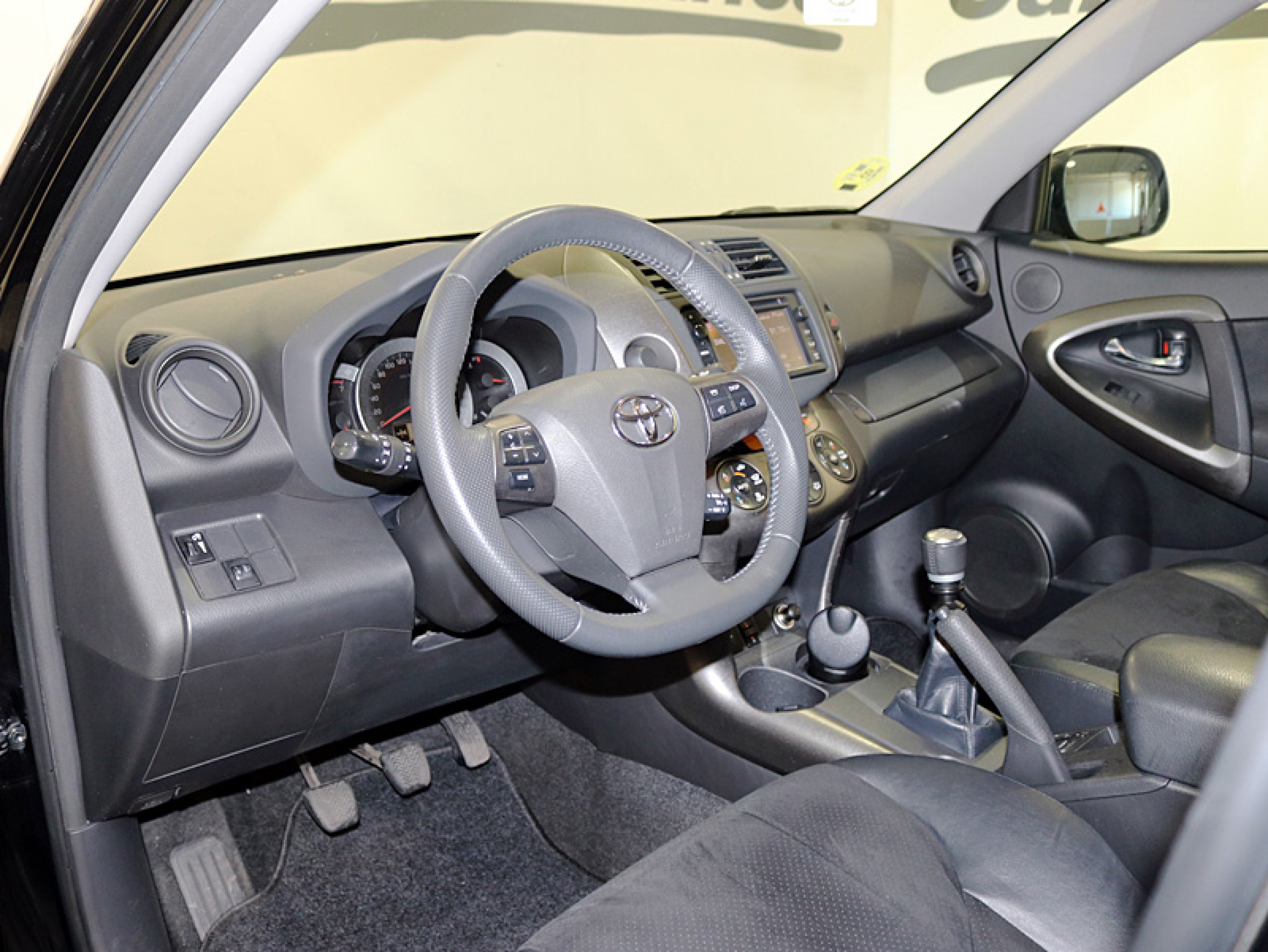 Foto Toyota RAV-4 15