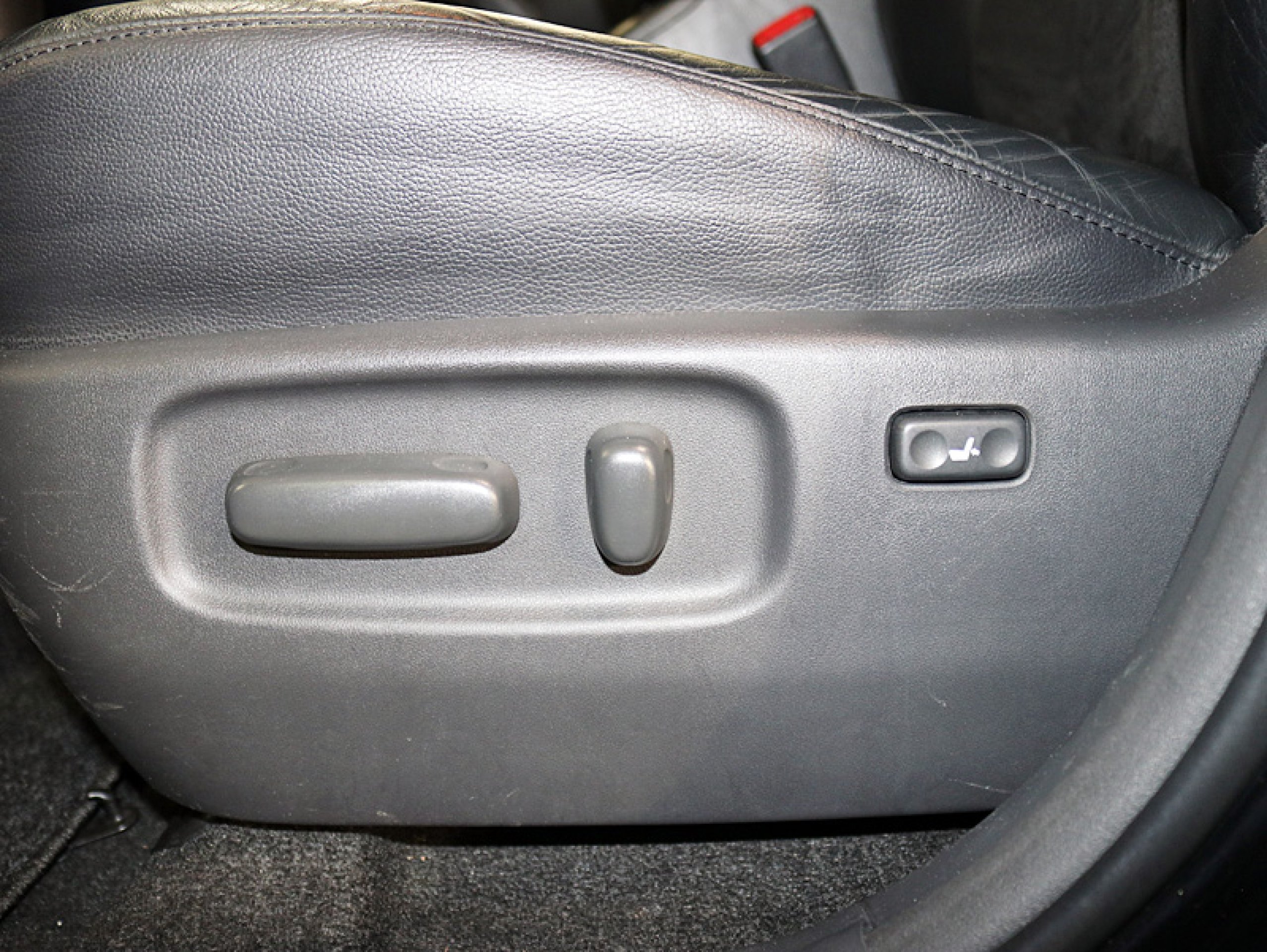 Foto Toyota RAV-4 24
