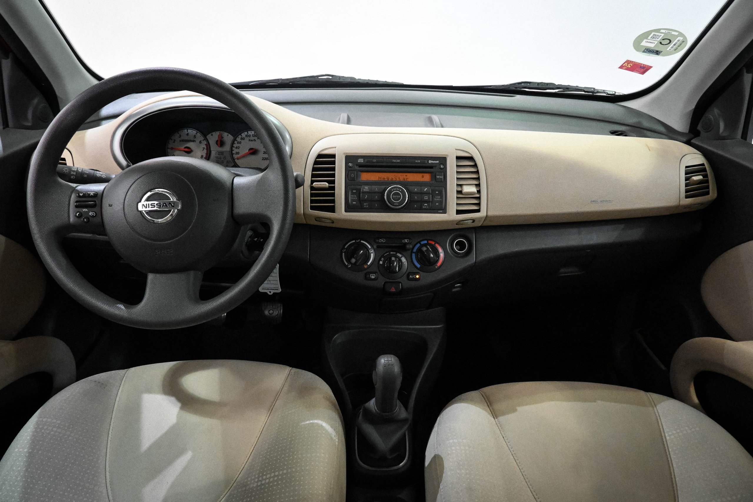 Foto Nissan Micra 17