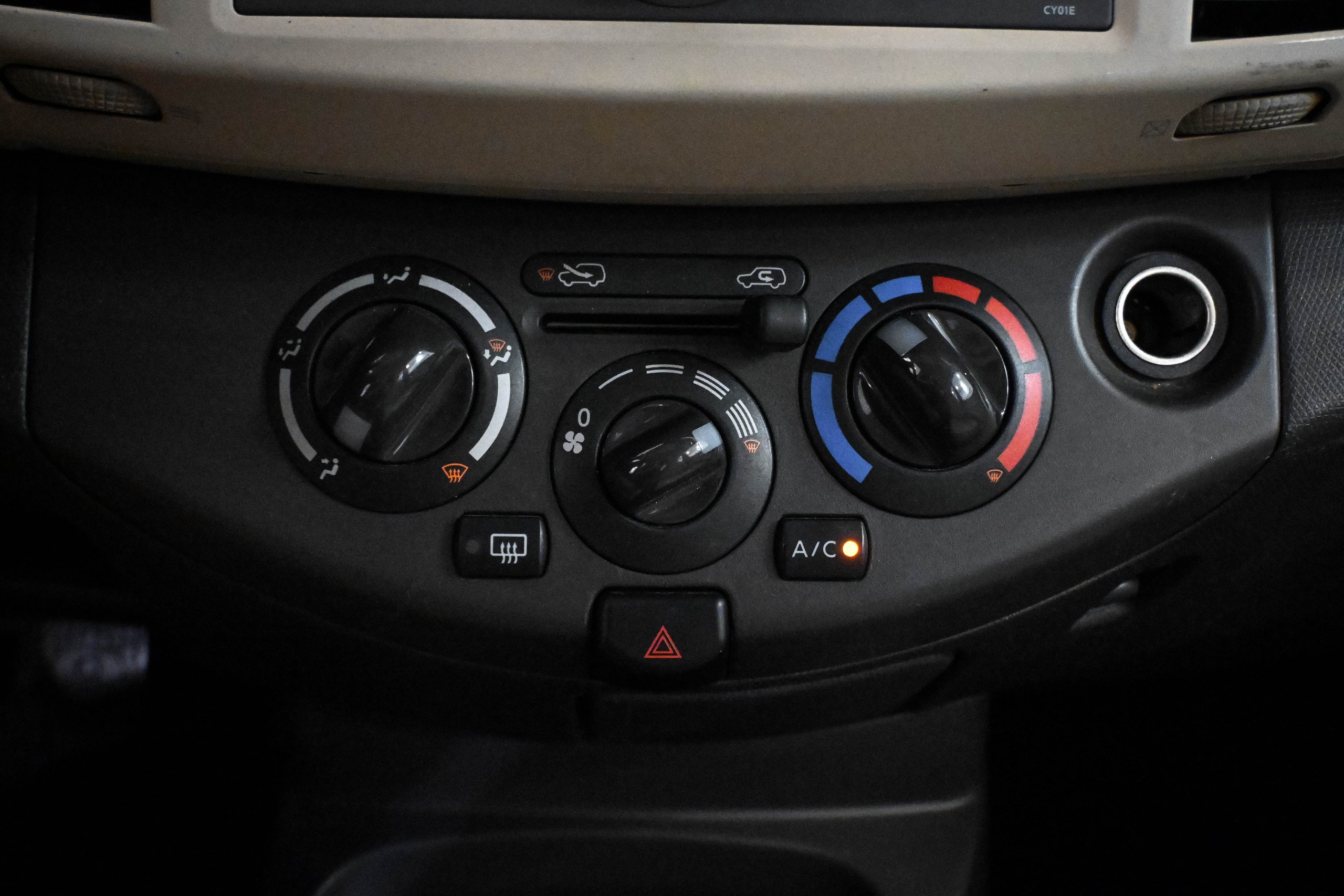 Foto Nissan Micra 15