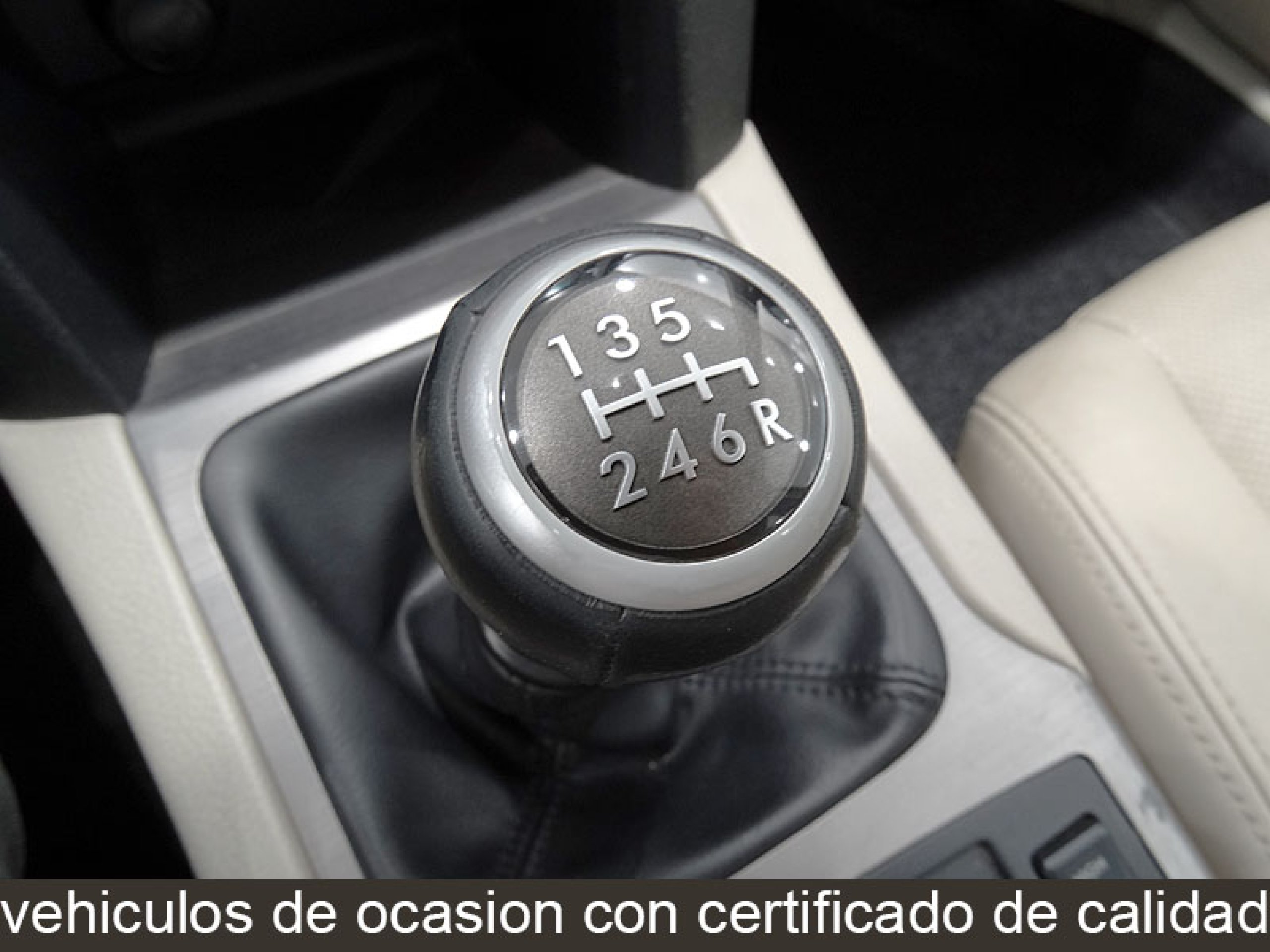 Foto Subaru OUTBACK 19