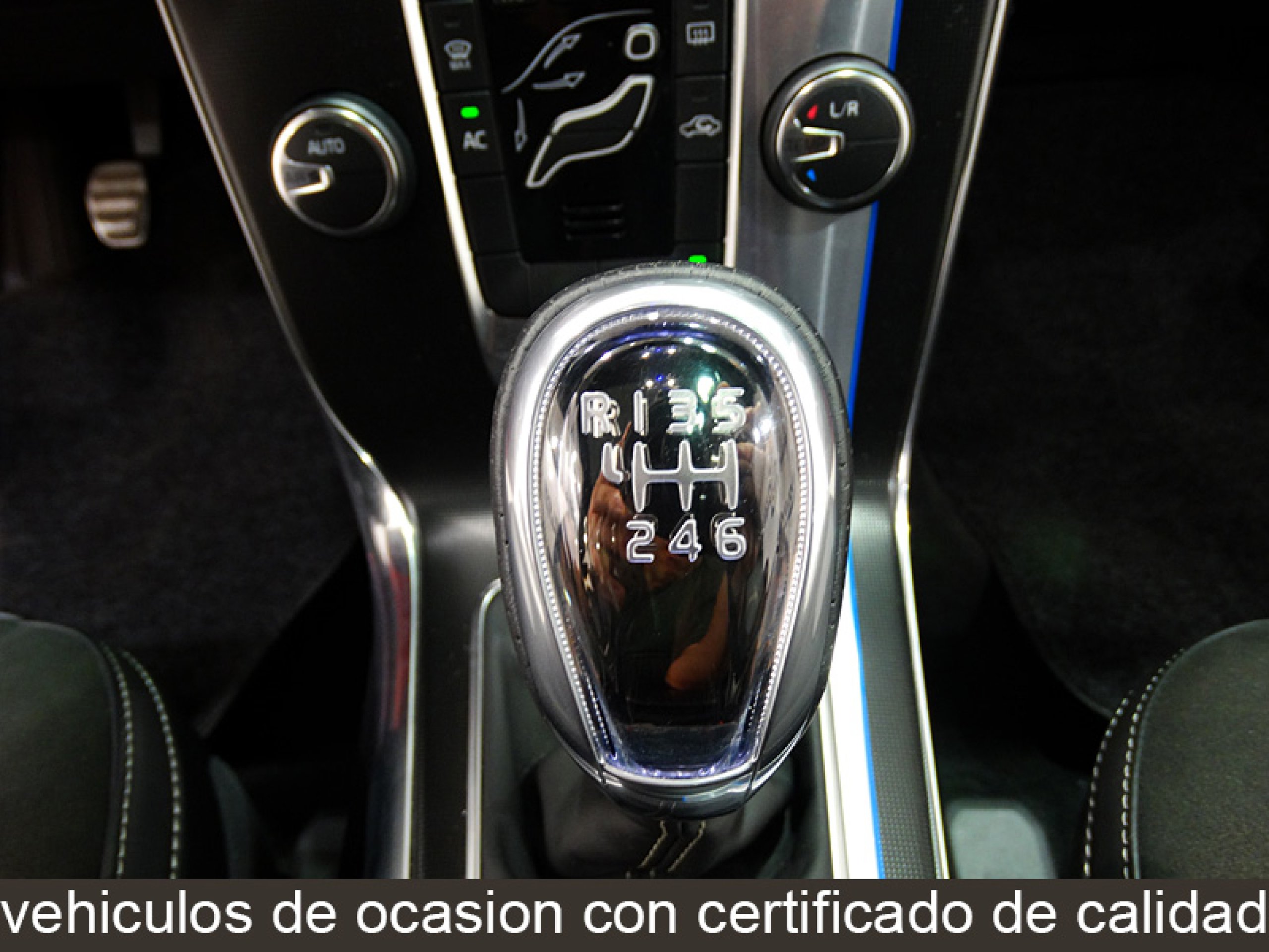 Foto Volvo V40 27