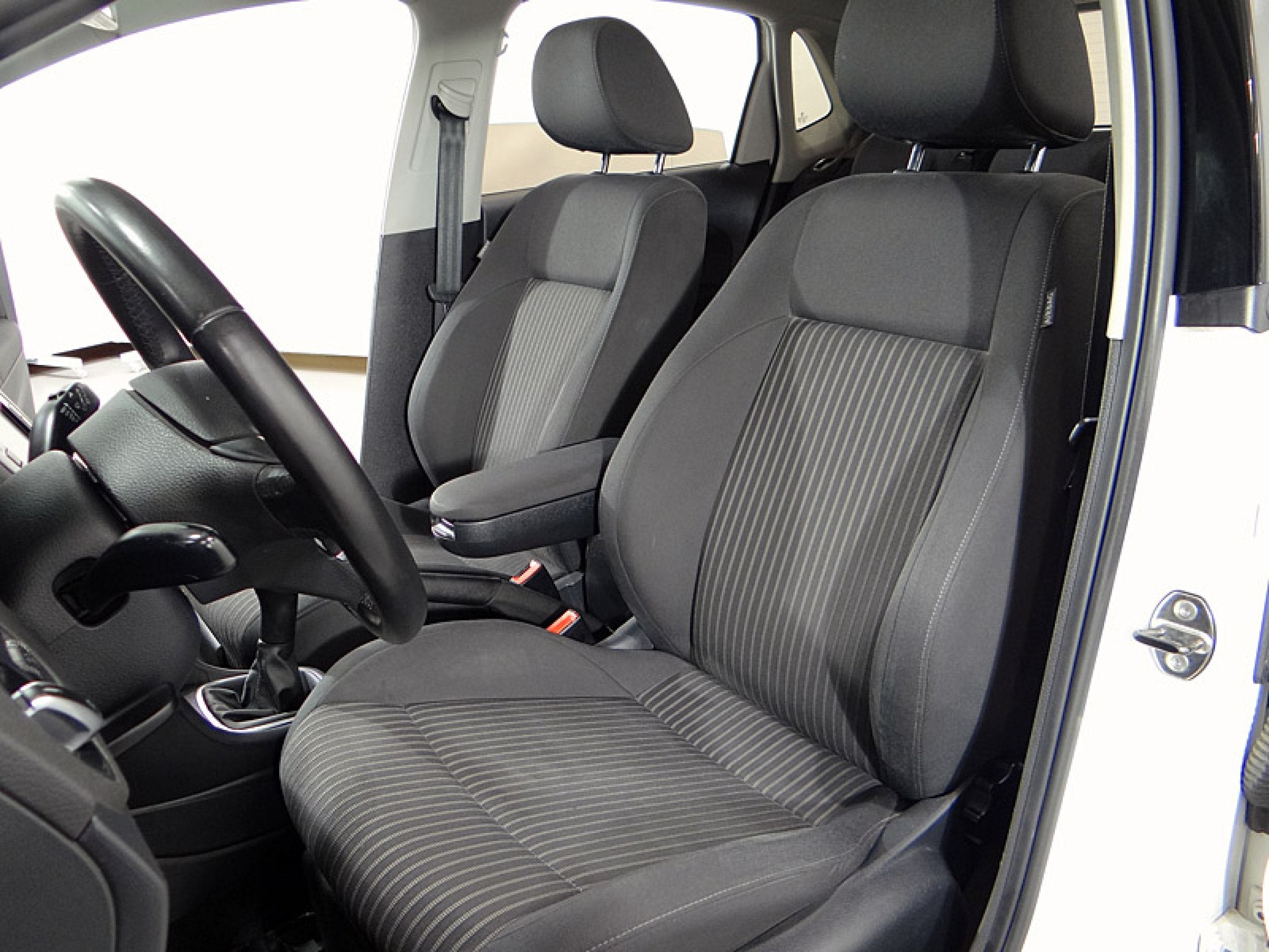Foto Volkswagen Polo 22