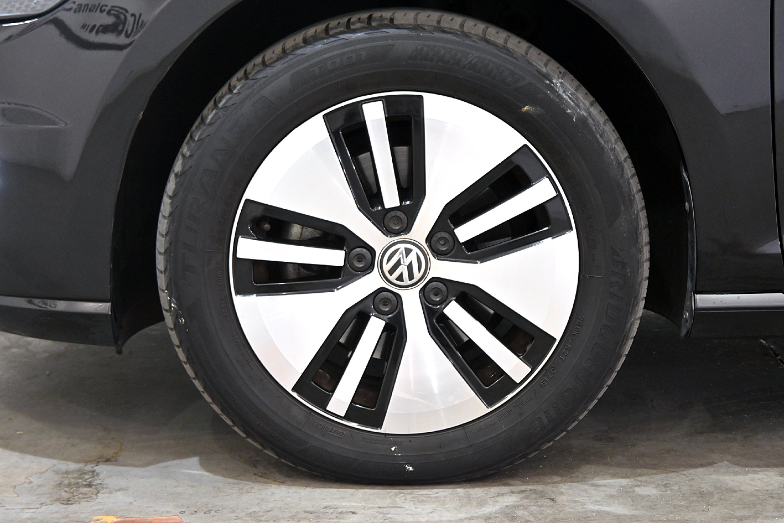 Foto Volkswagen Golf 32