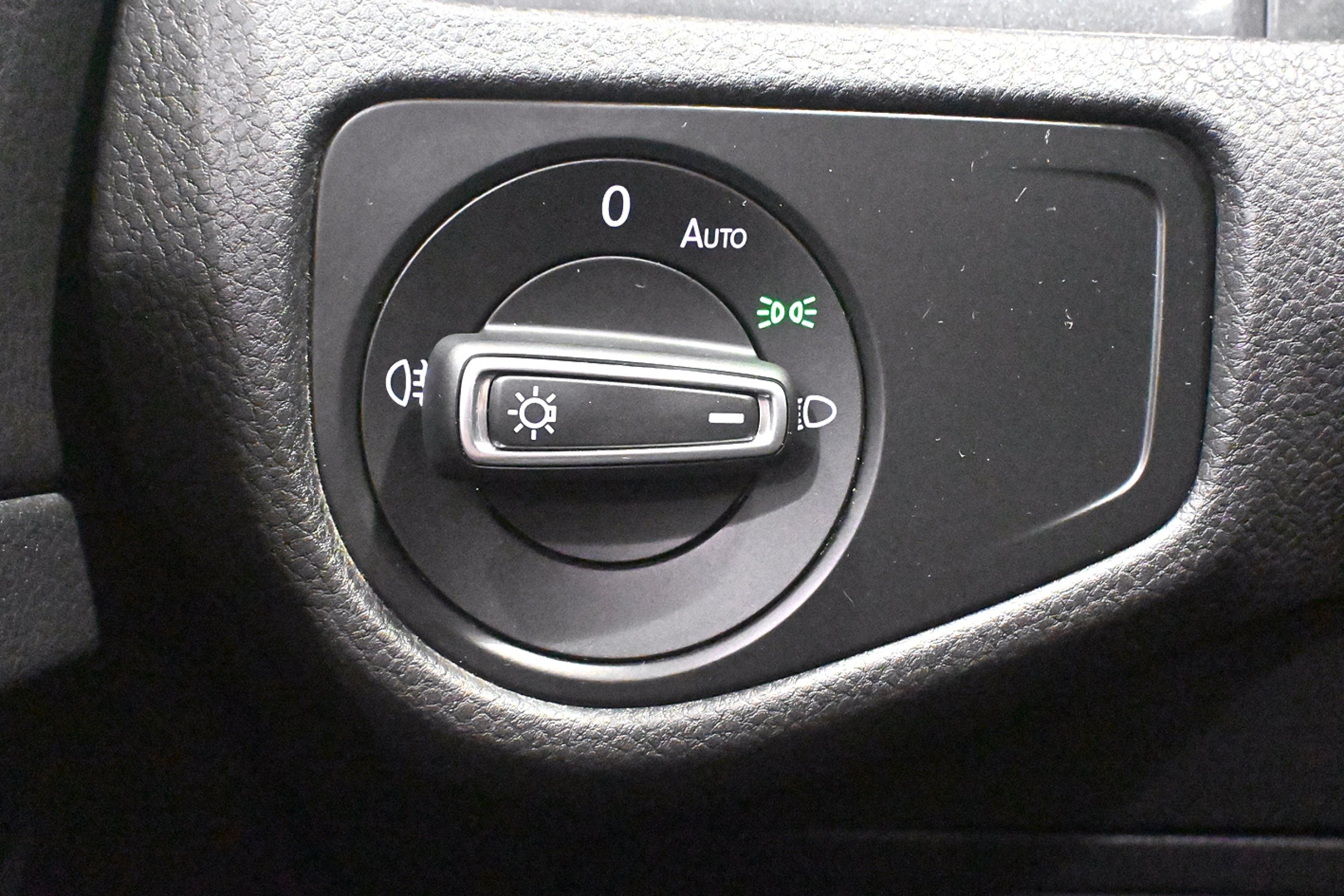 Foto Volkswagen Golf 28