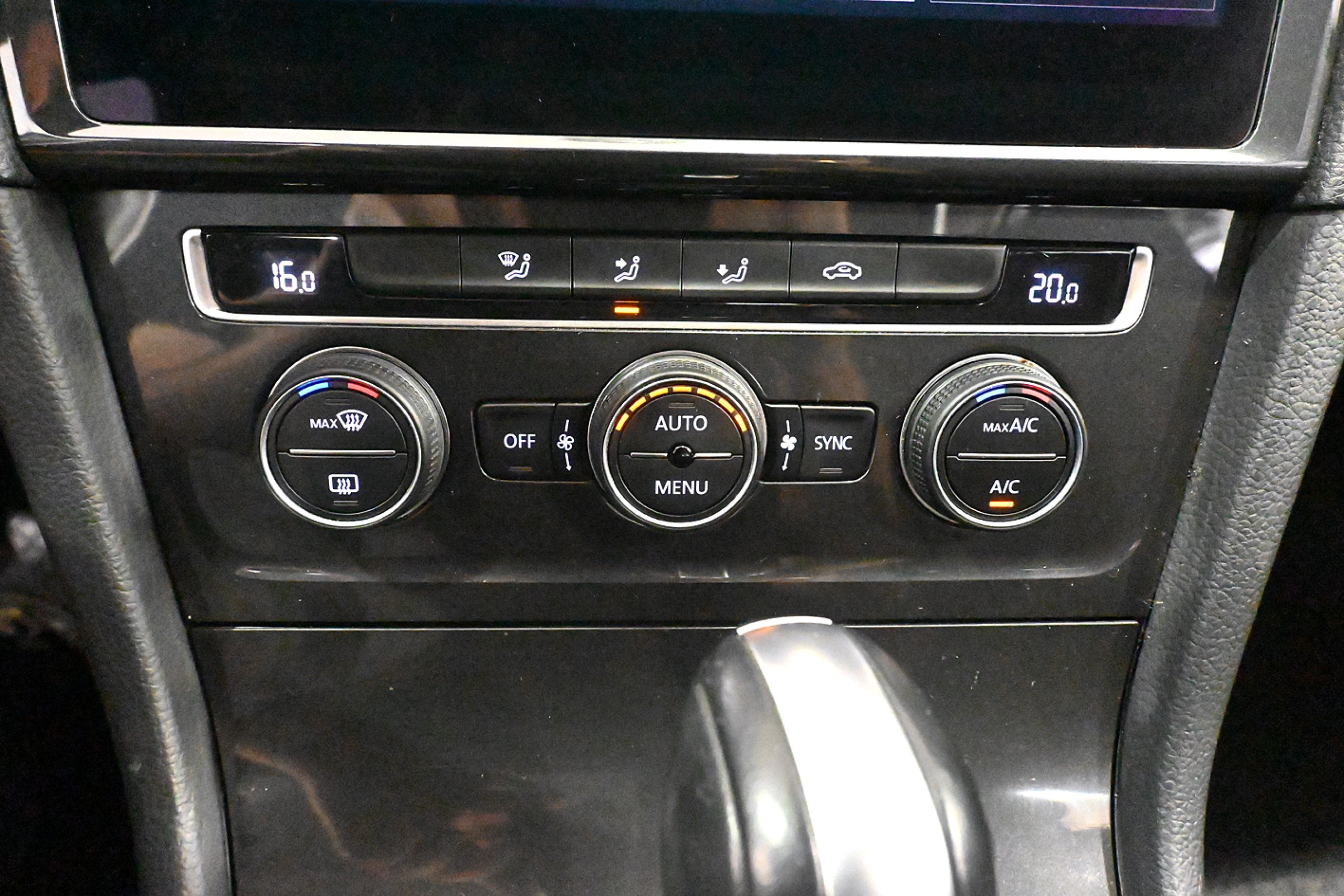 Foto Volkswagen Golf 29
