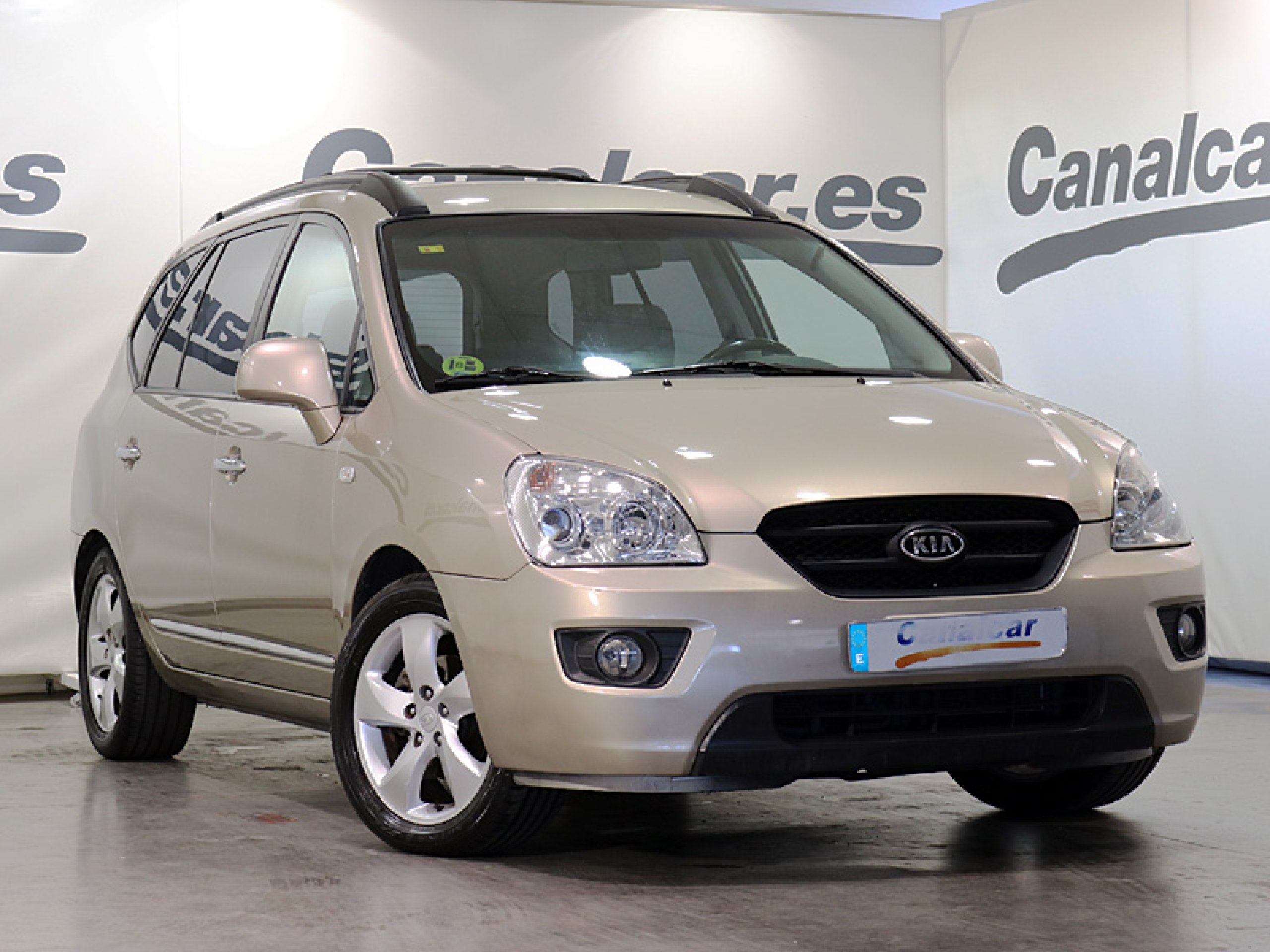 Foto Kia Carens 4