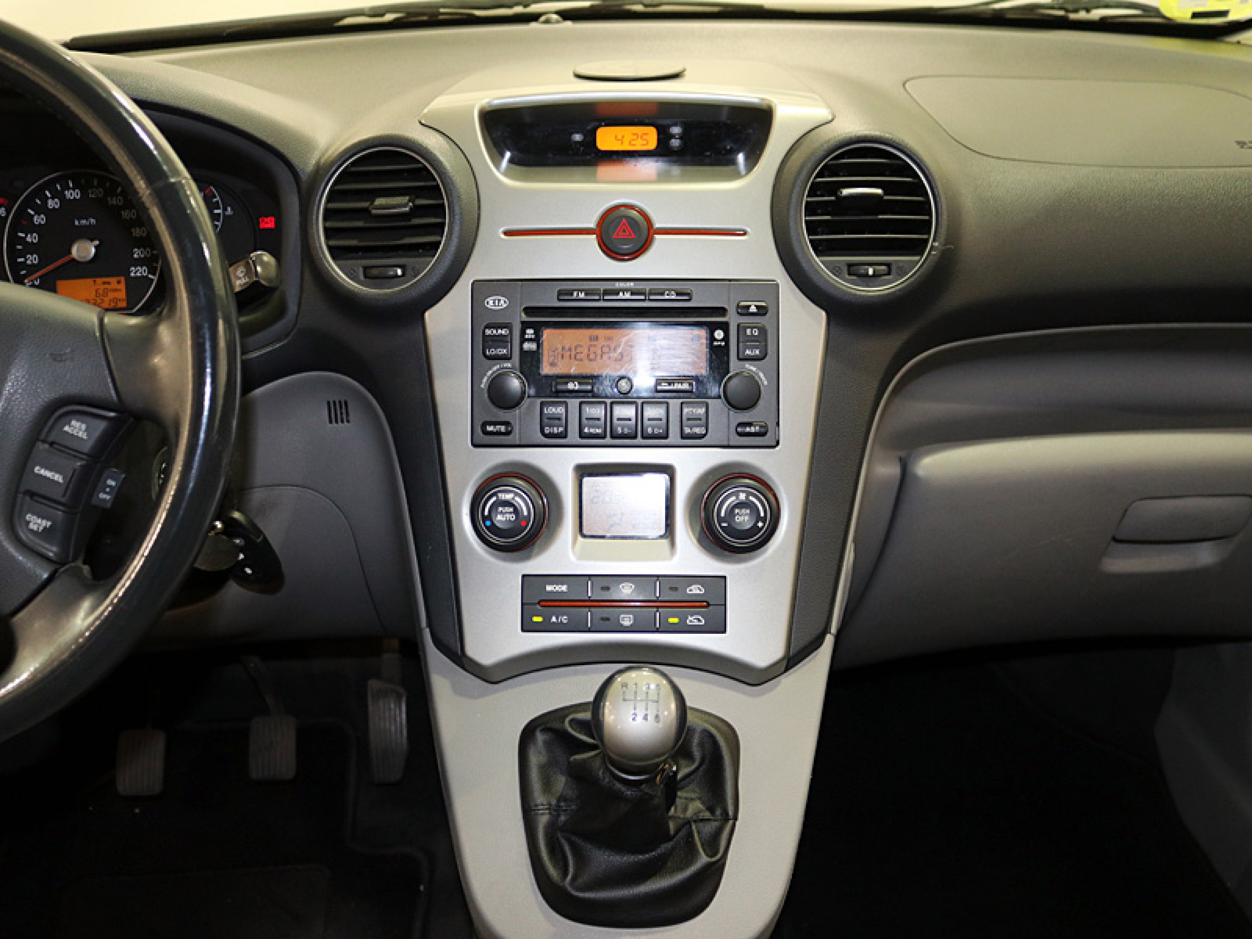 Foto Kia Carens 20