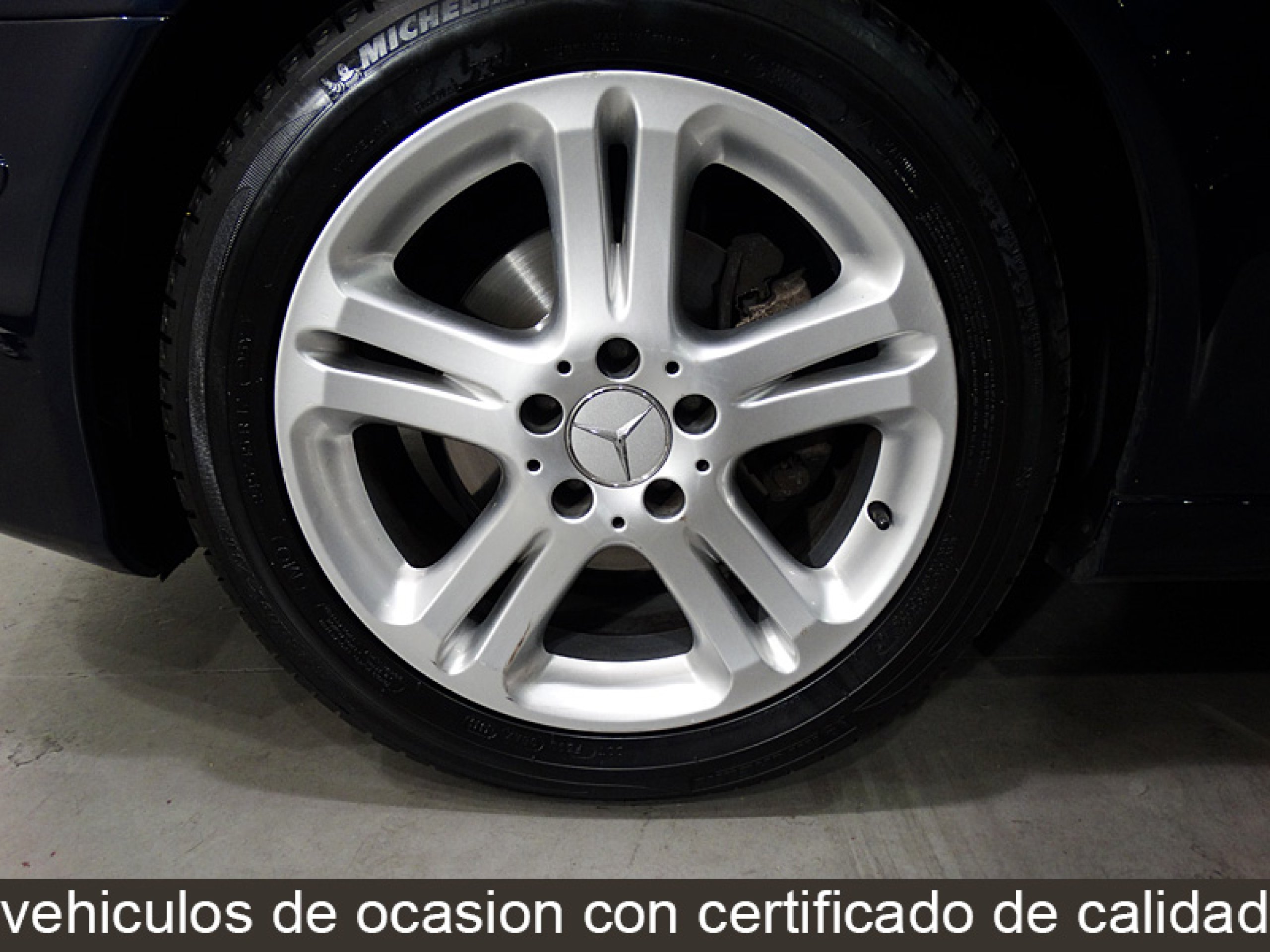 Foto Mercedes-Benz E 280 13