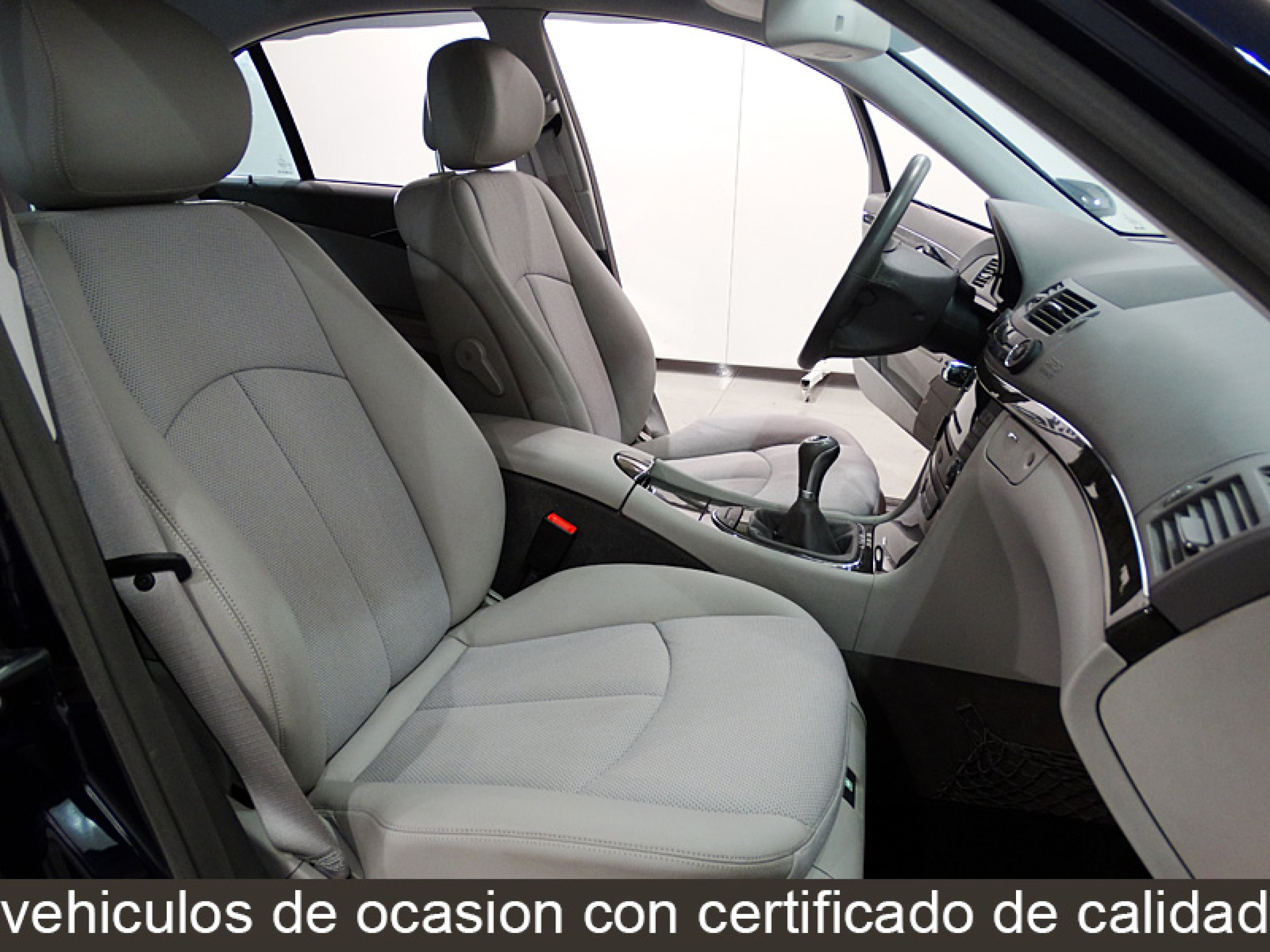 Foto Mercedes-Benz E 280 22