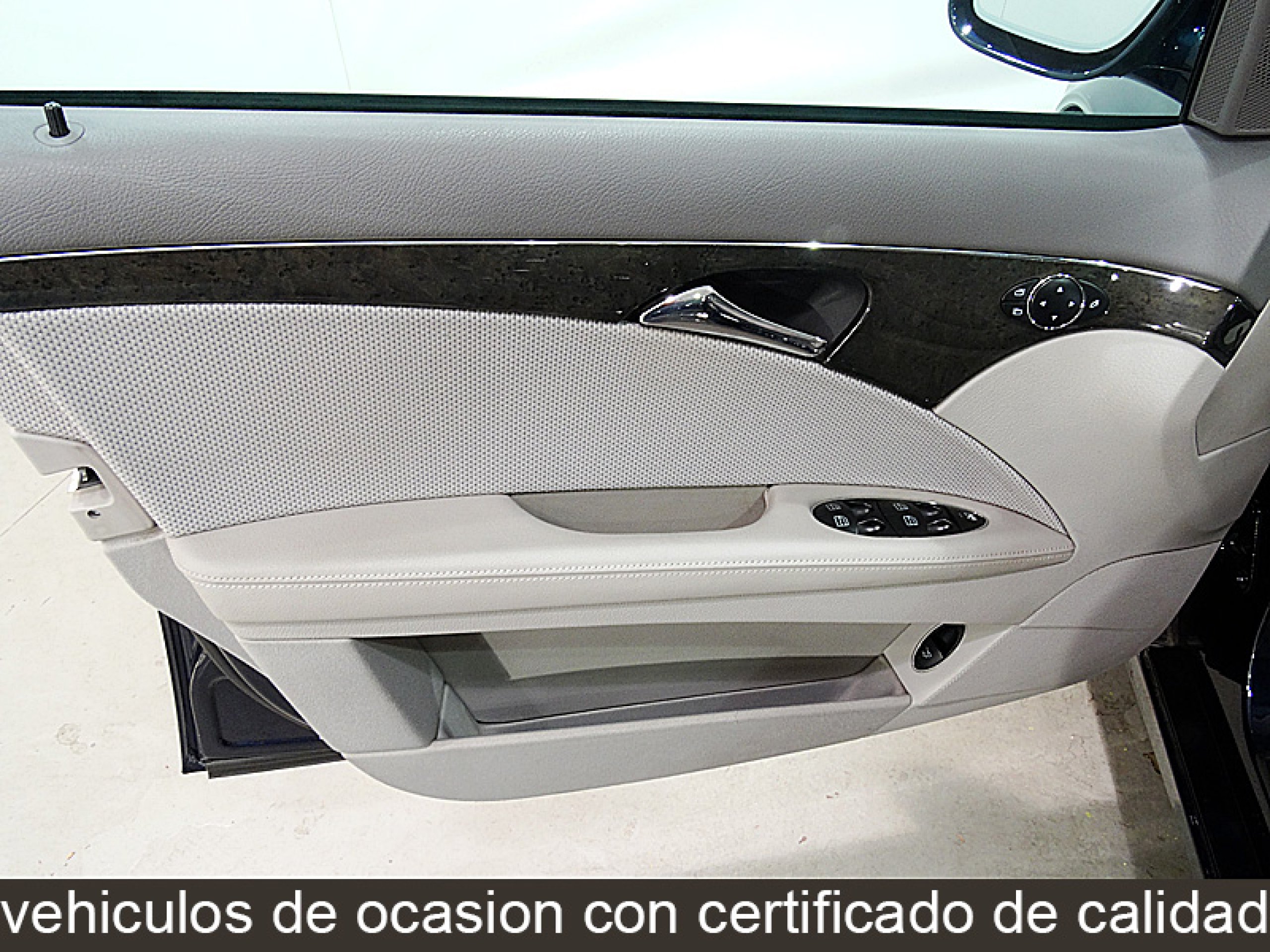 Foto Mercedes-Benz E 280 23