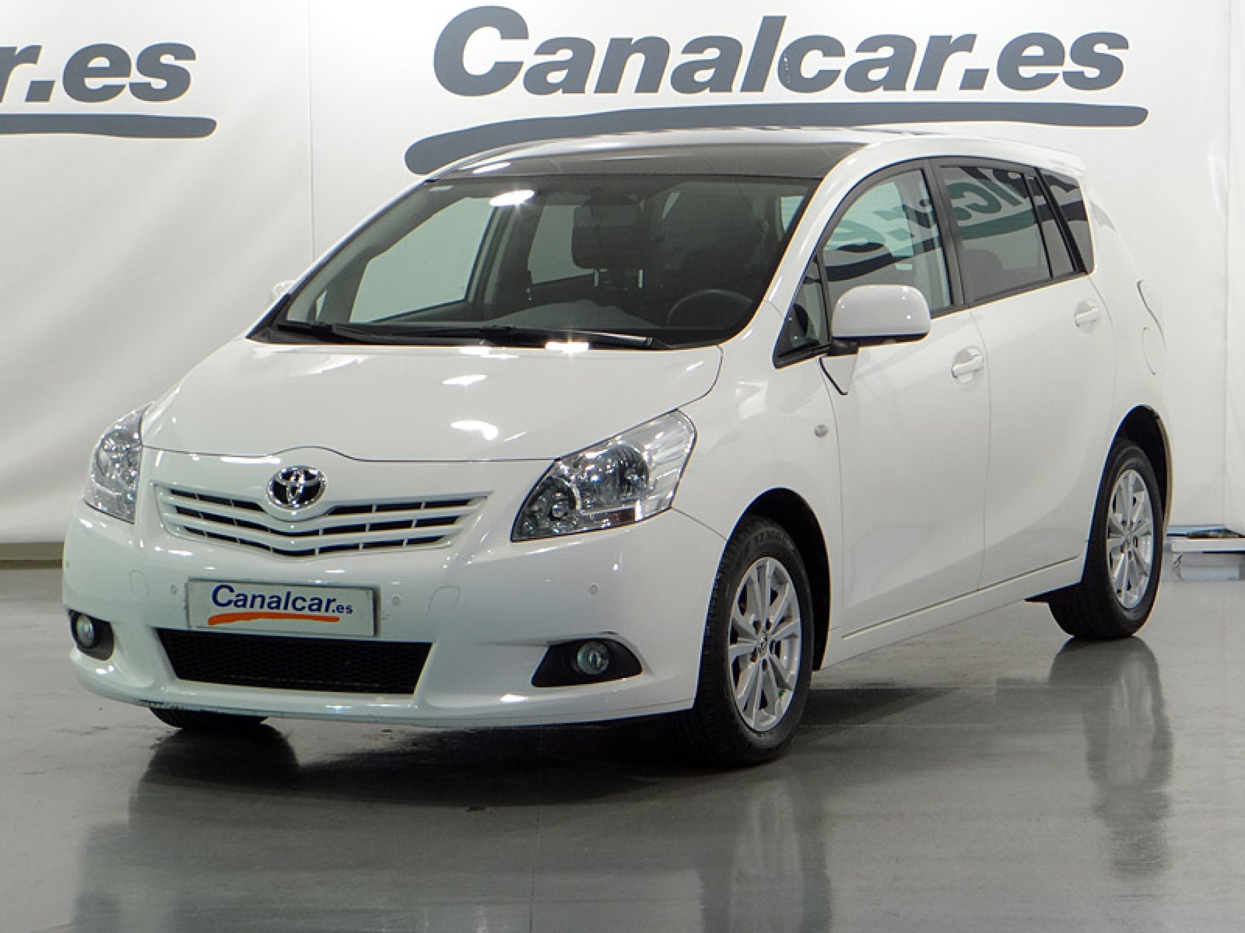 Foto Toyota Verso 1
