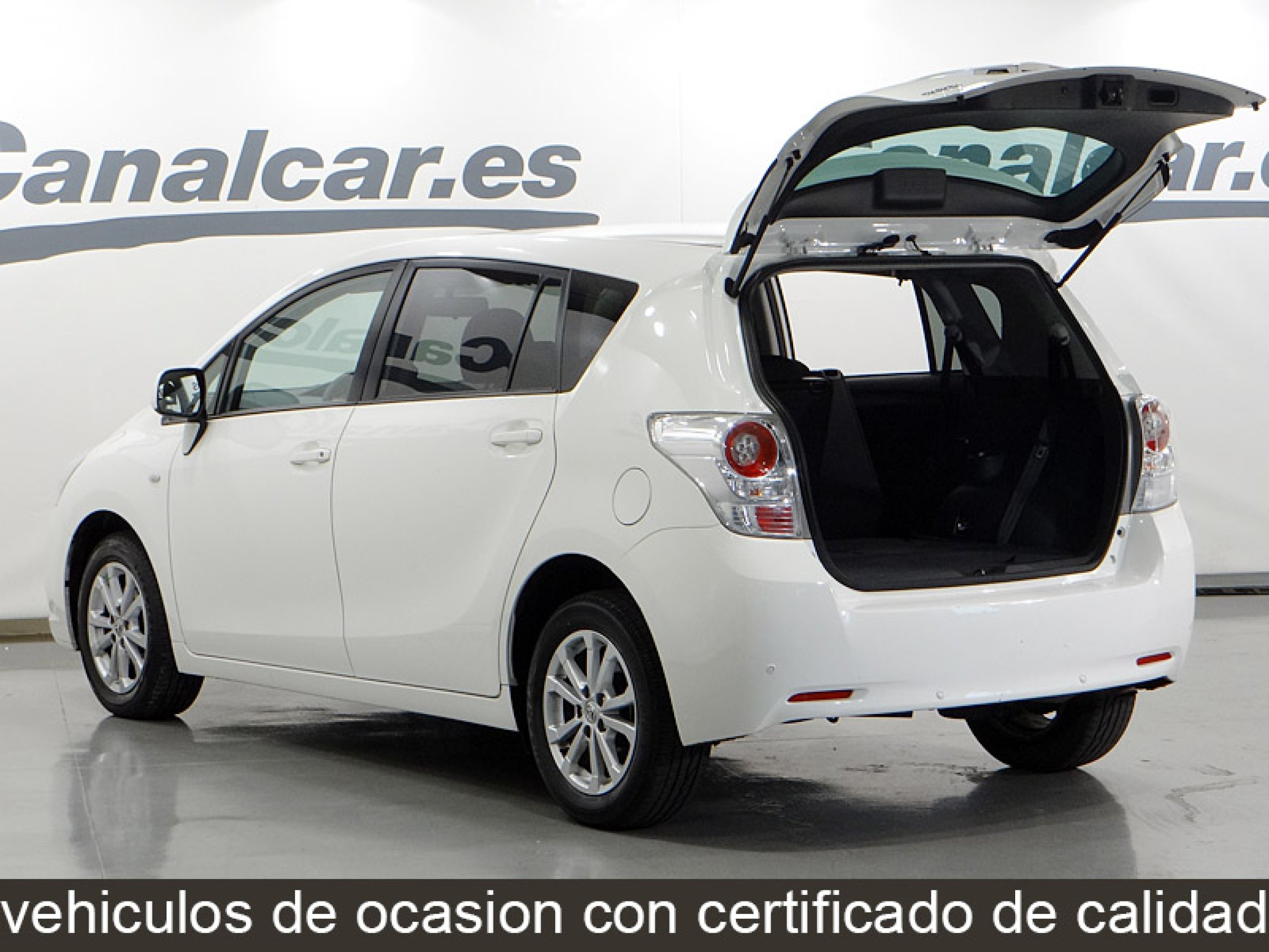 Foto Toyota Verso 9
