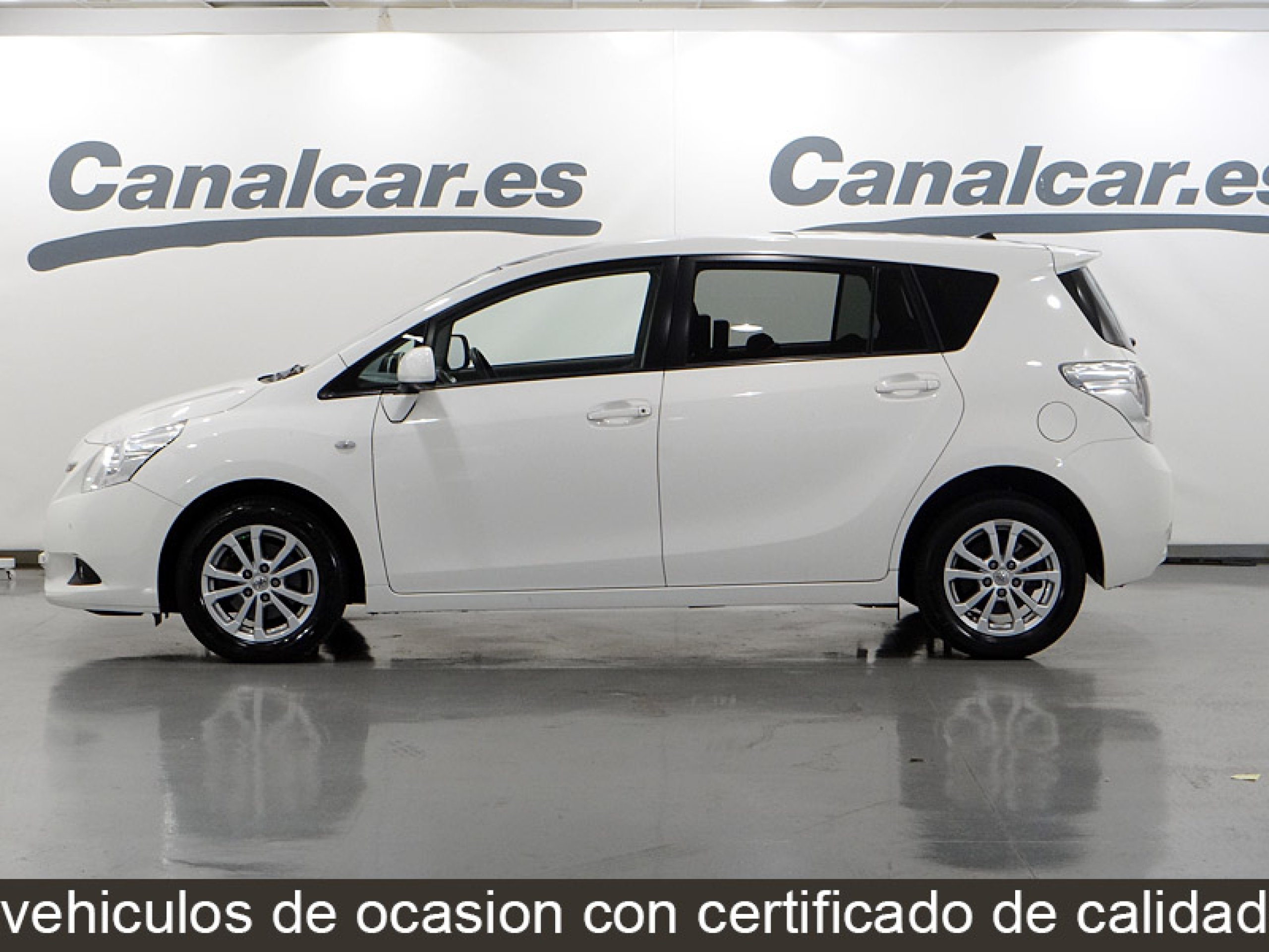 Foto Toyota Verso 11