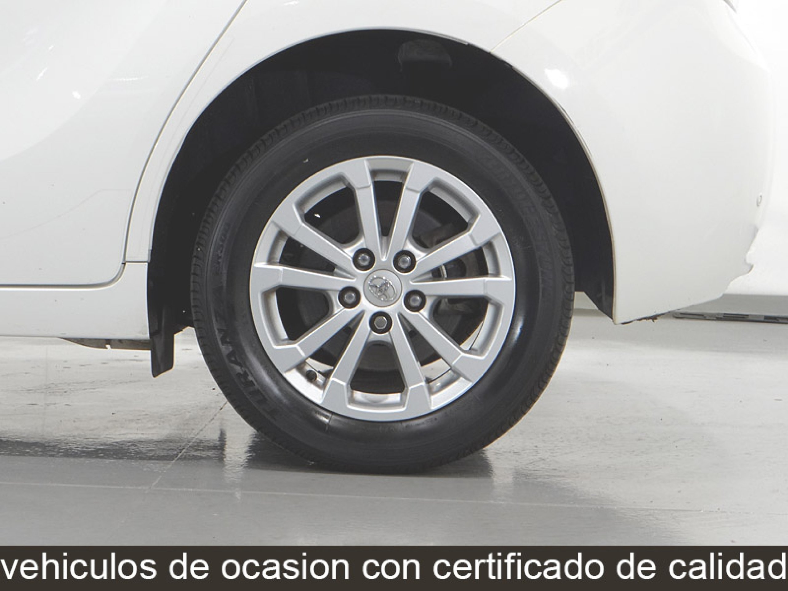Foto Toyota Verso 15