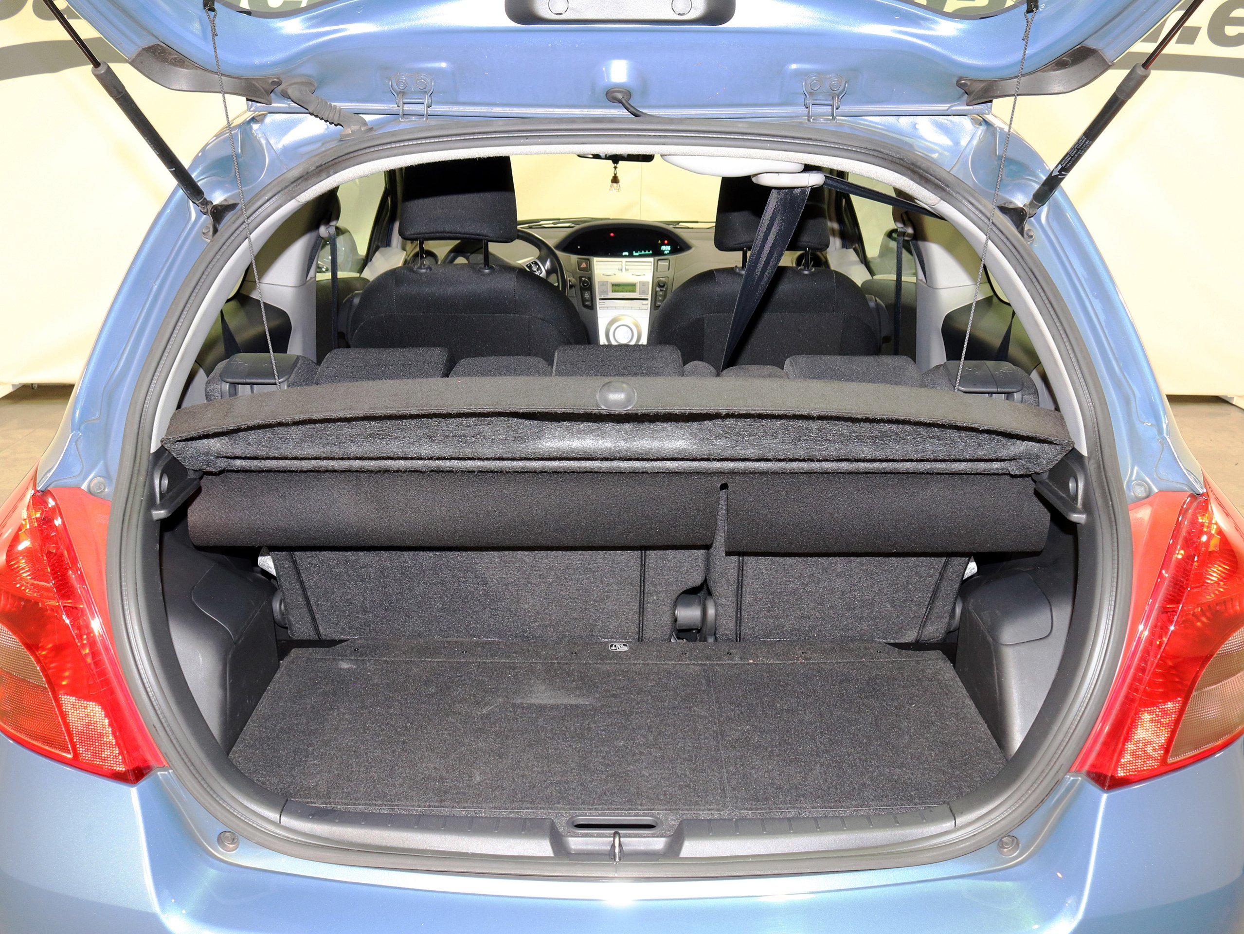 Foto Toyota Yaris 9