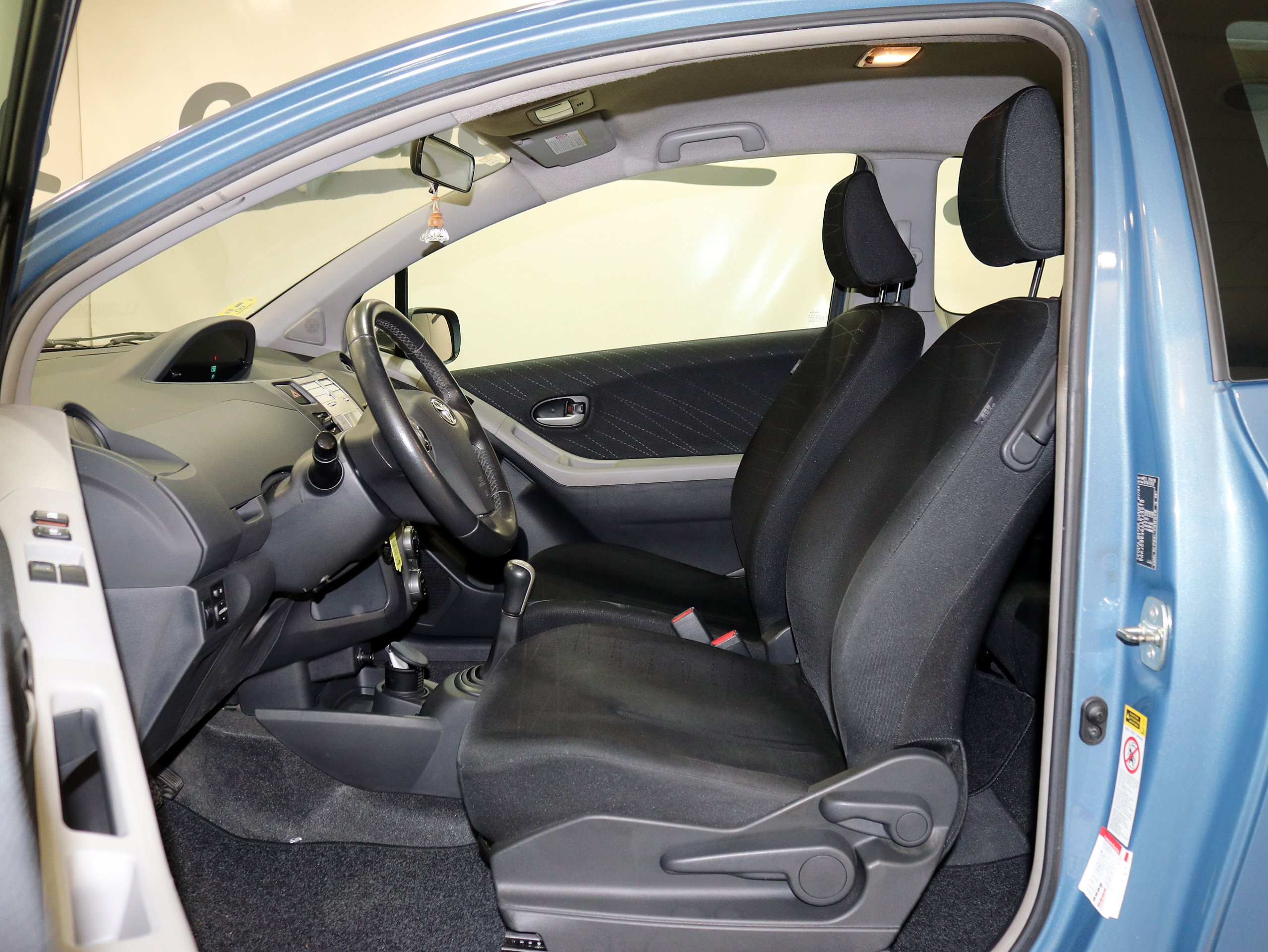 Foto Toyota Yaris 13
