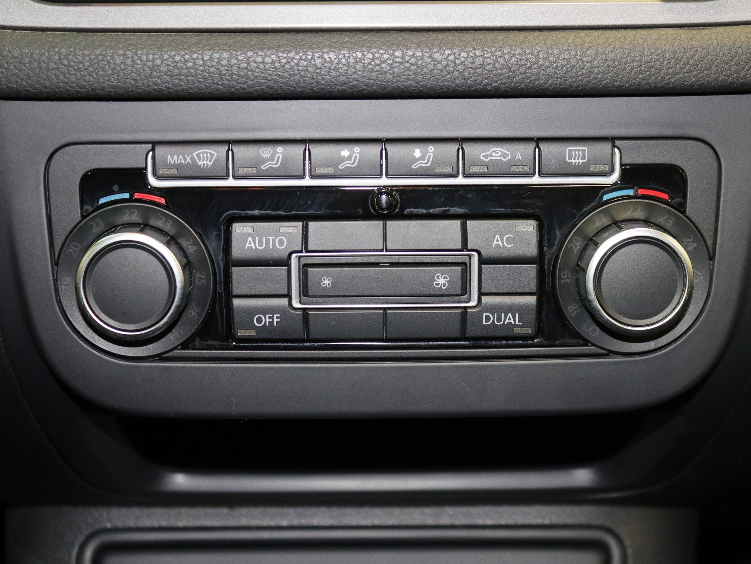 Foto Volkswagen Tiguan 26