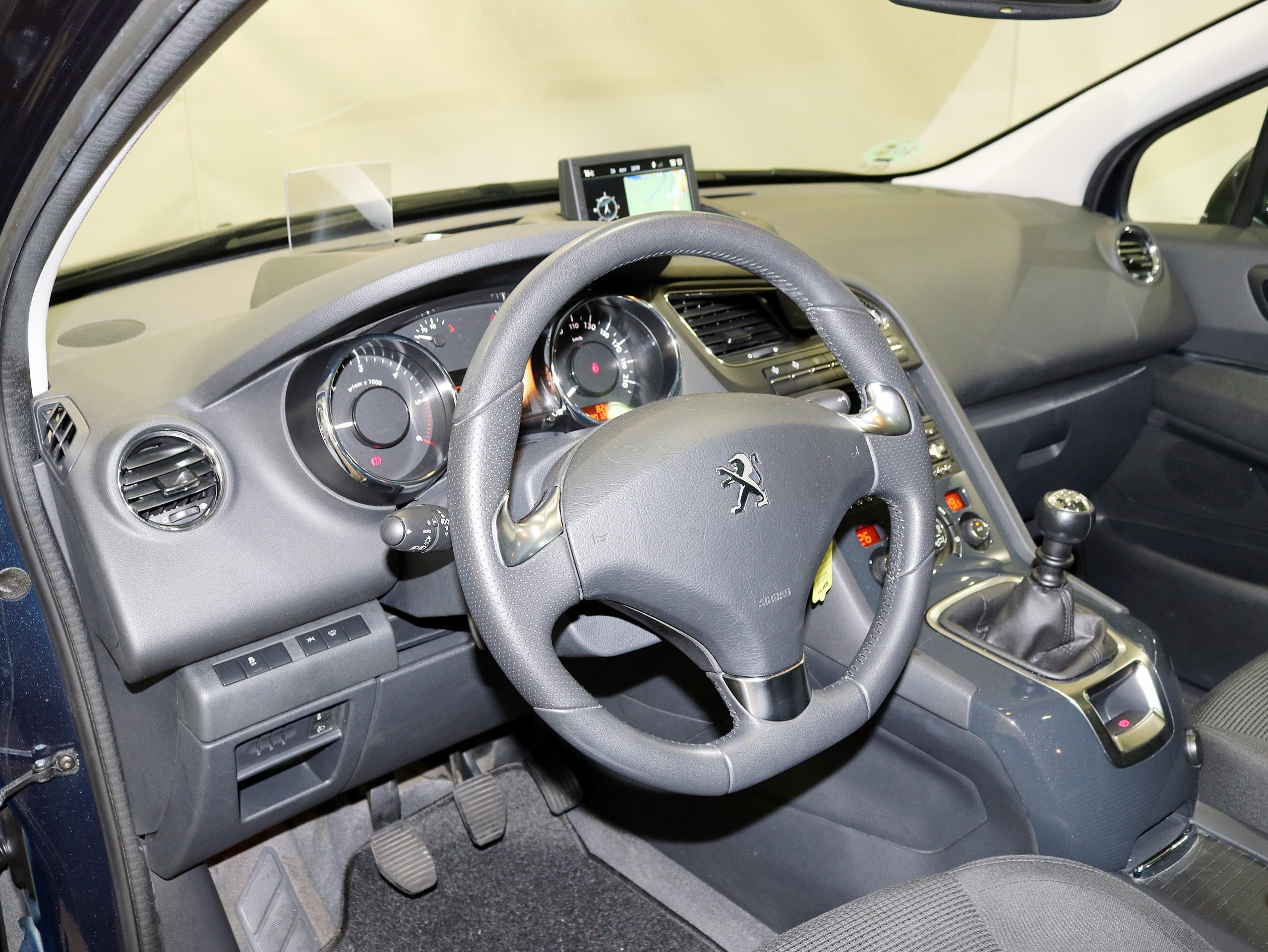 Foto Peugeot 5008 24