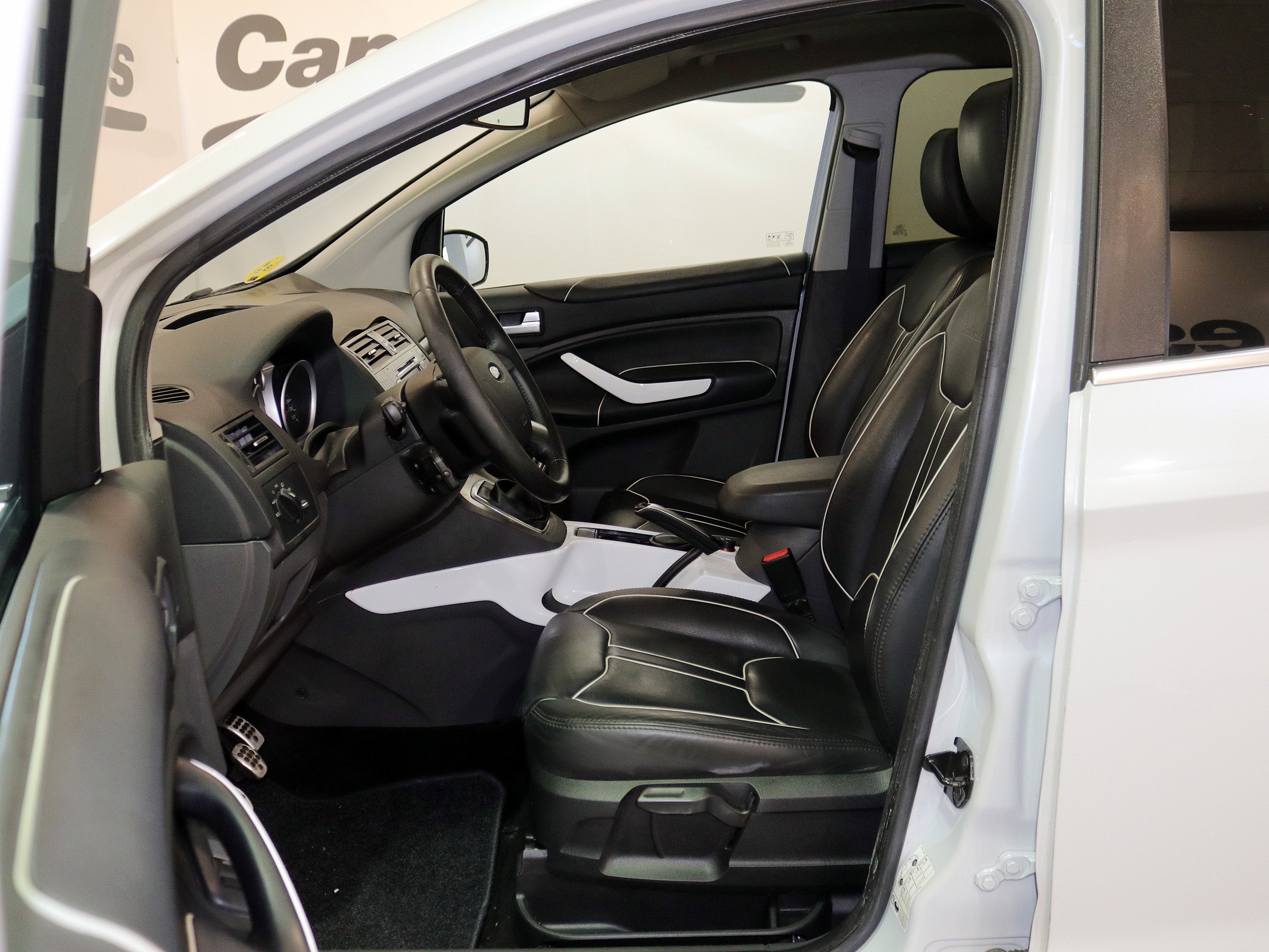 Foto Ford Kuga 15