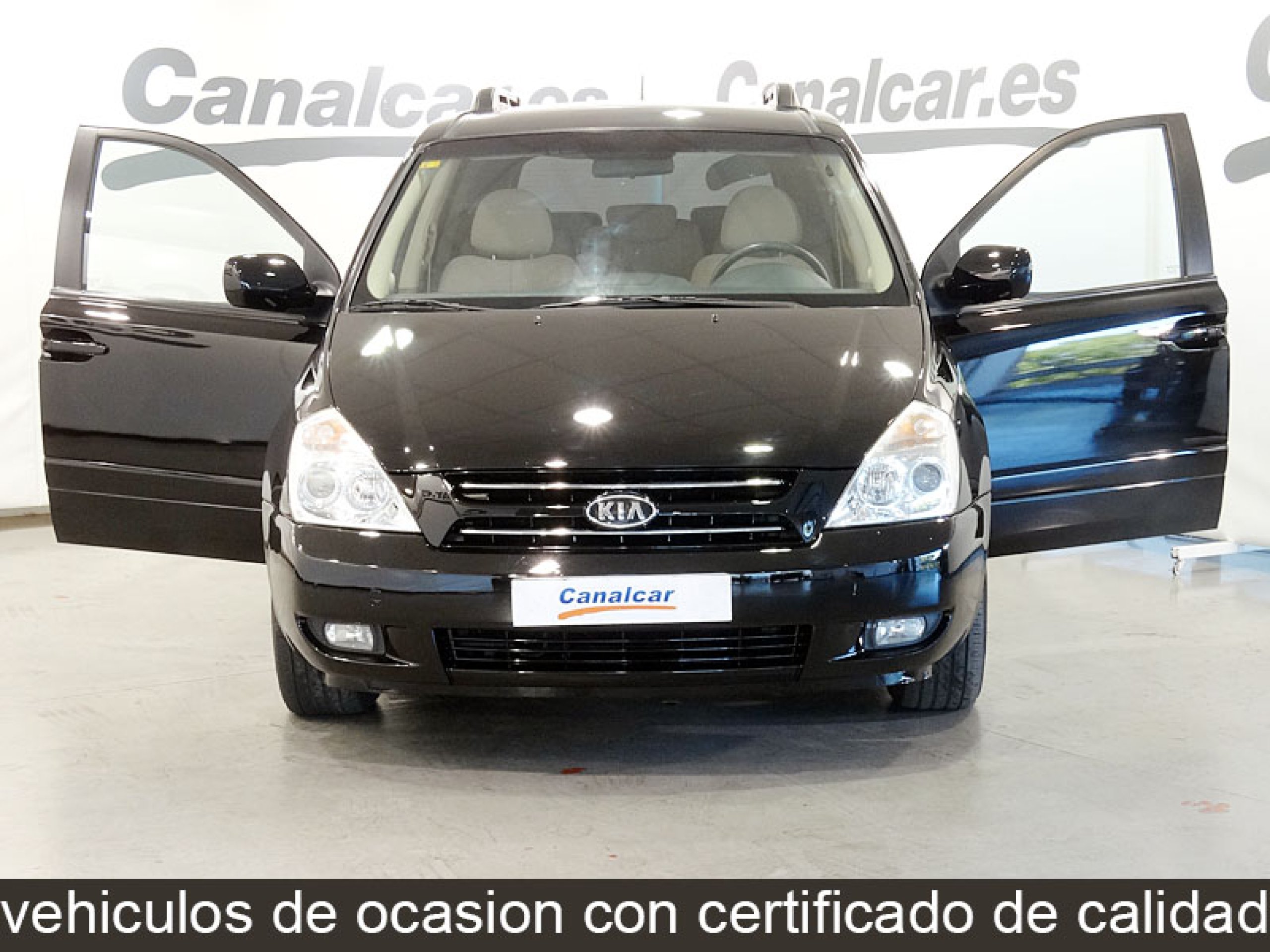 Foto Kia Carnival 4