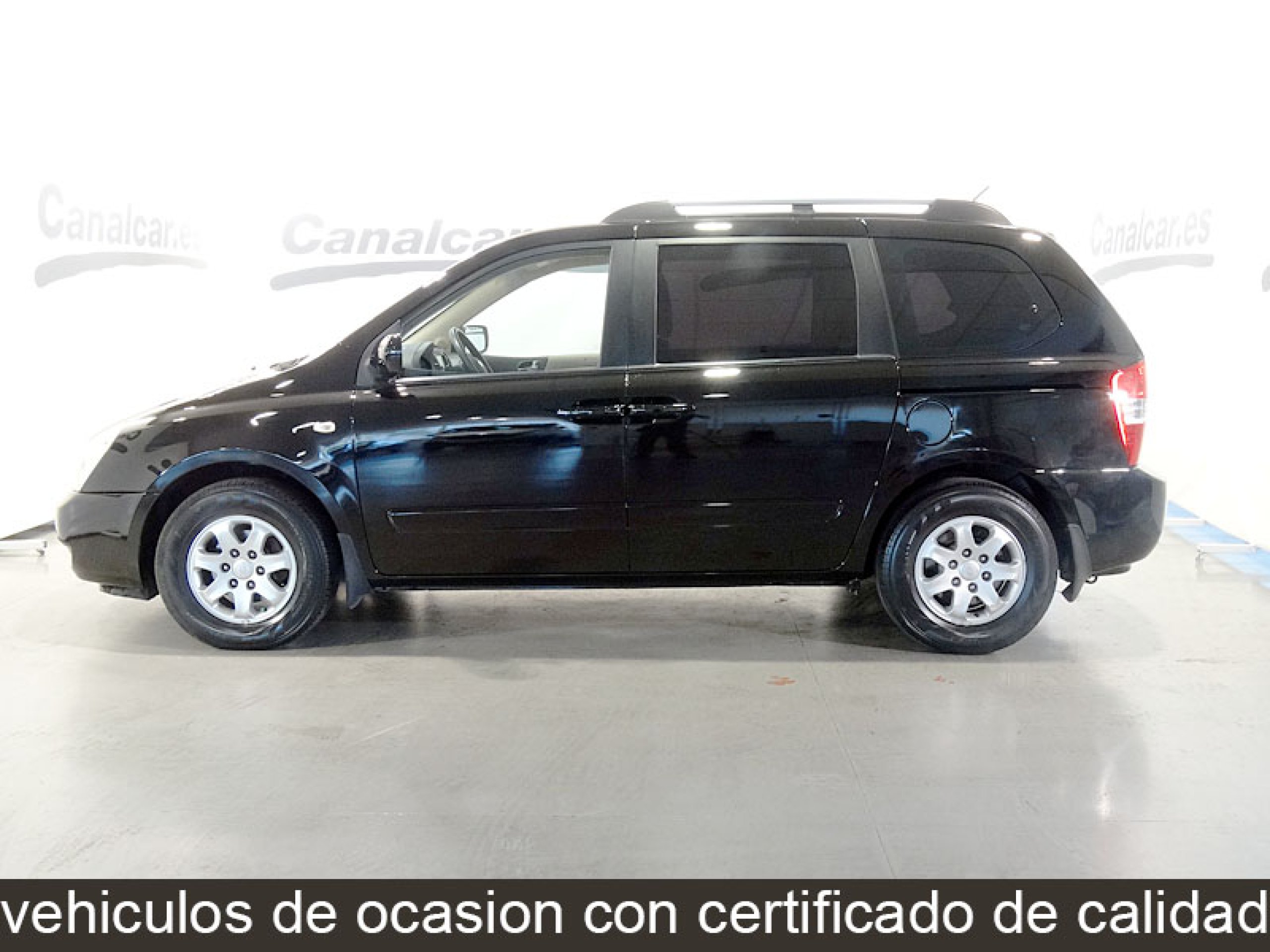 Foto Kia Carnival 9
